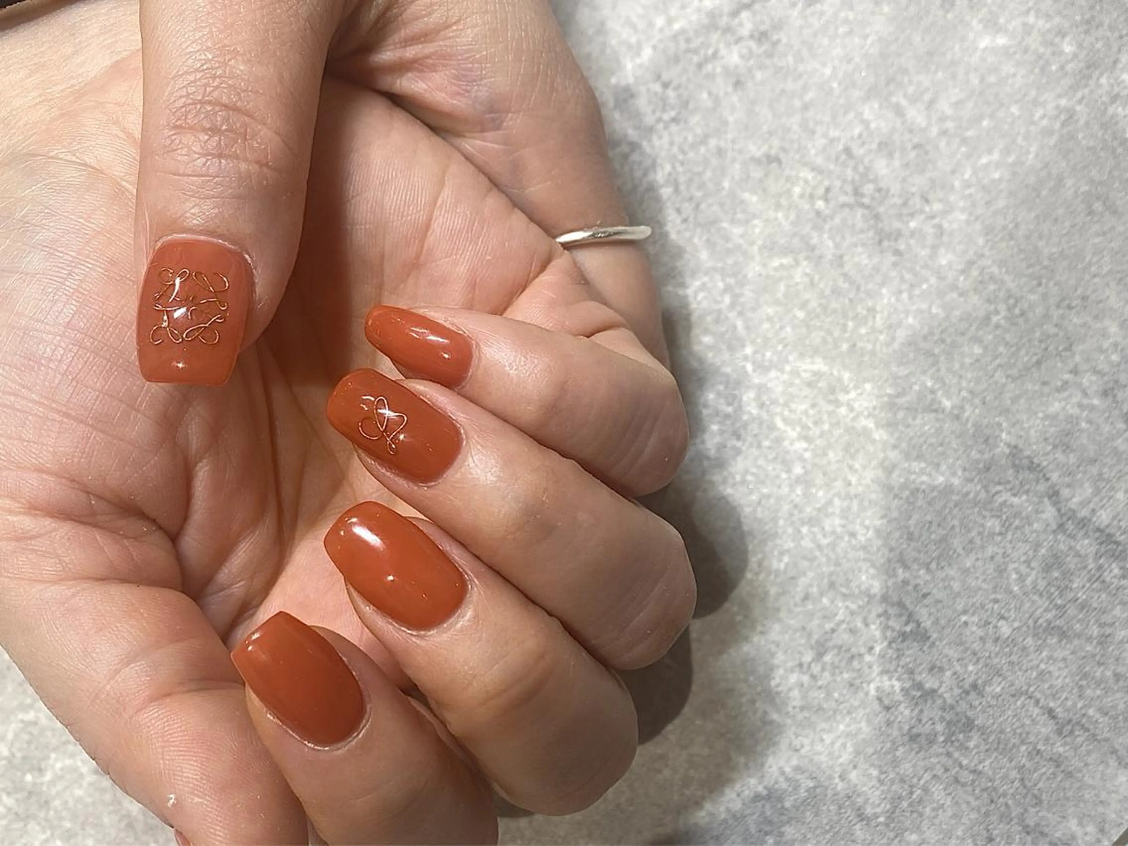 ネイル NINEnami ニュアンスネイルのネイルデザイン