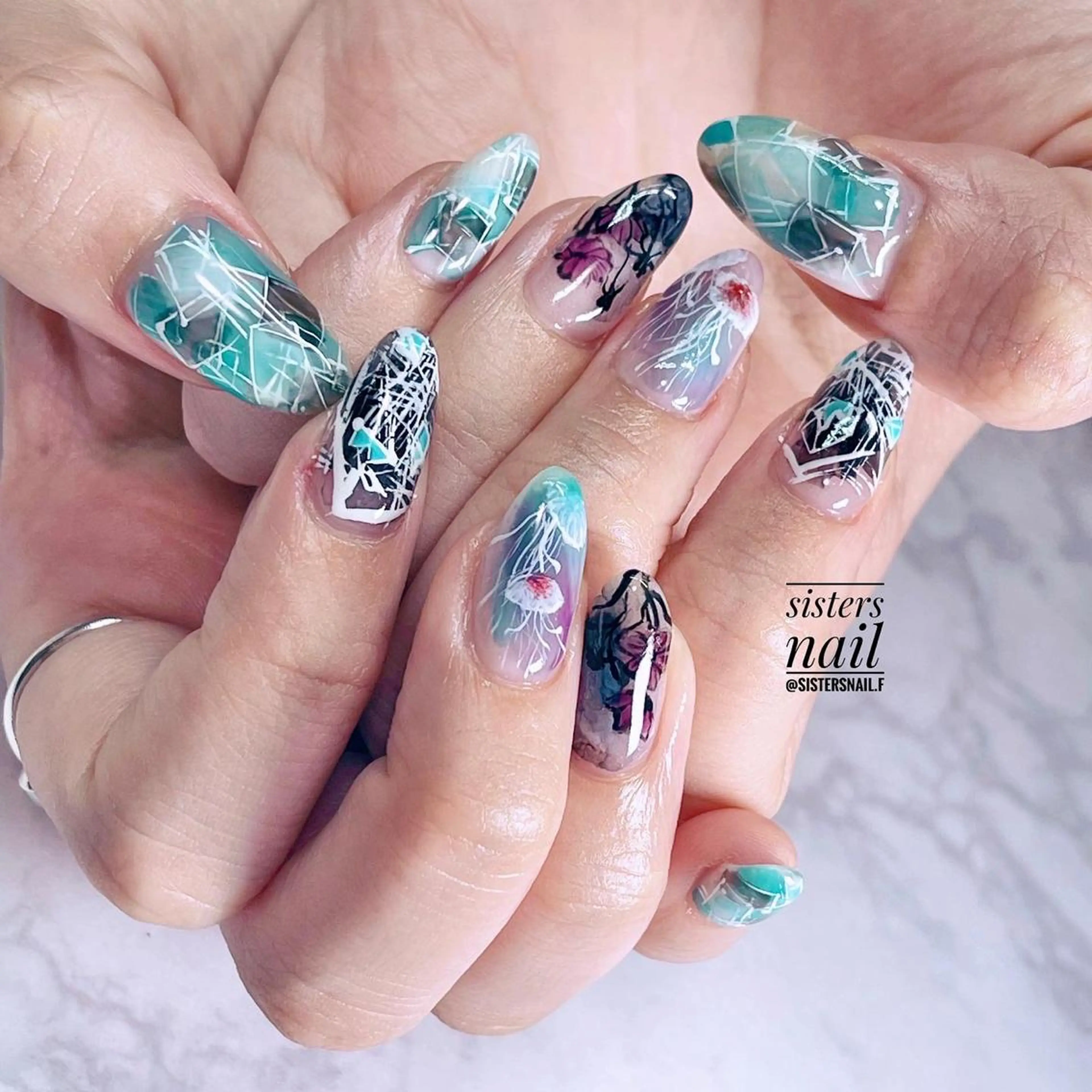 ネイル アートネイル 夏ネイル sisters nail.fのネイルデザイン