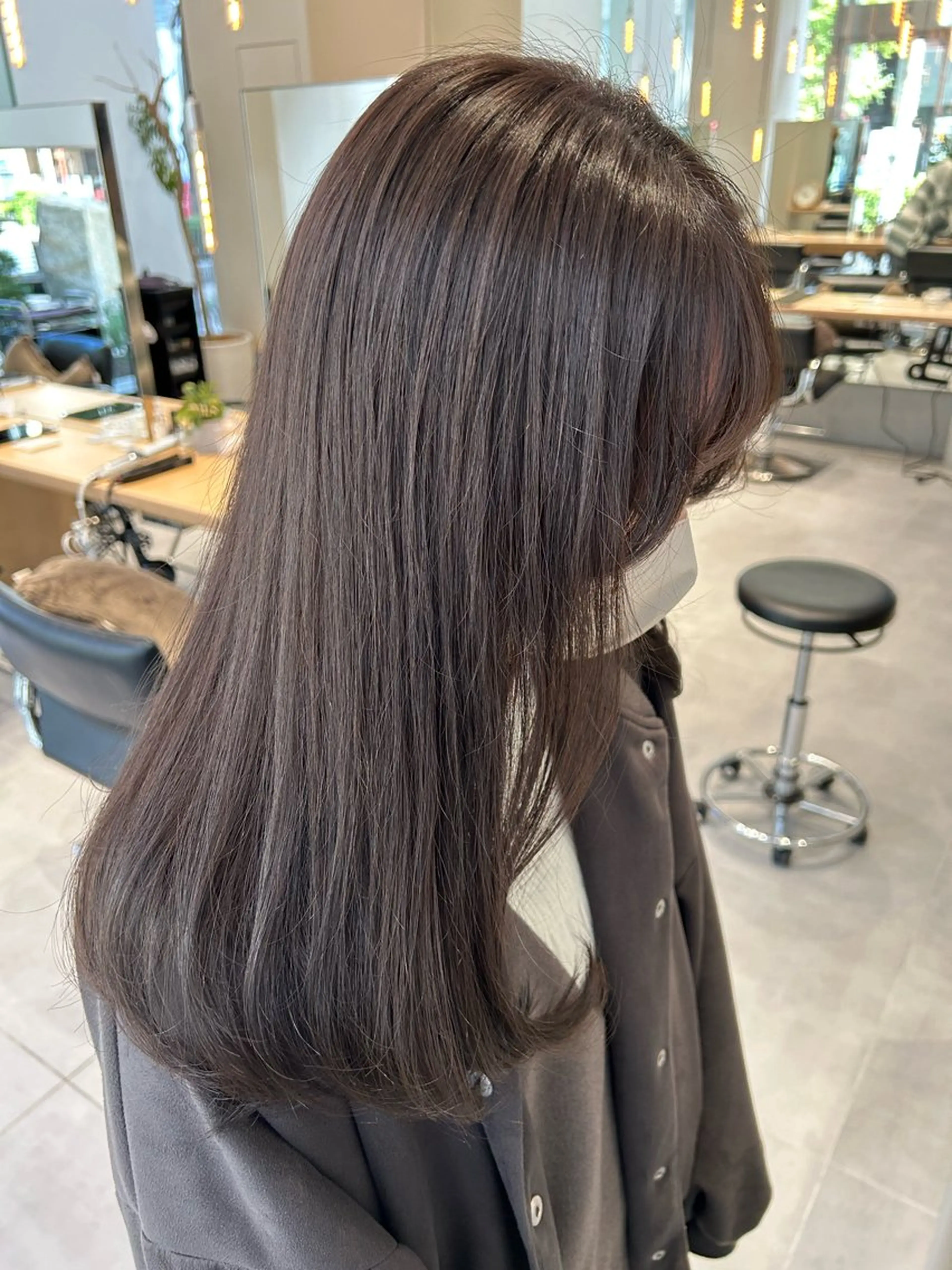 ロング カラー グレージュ 風香🪼レイヤー /透明感カラーのヘアスタイル