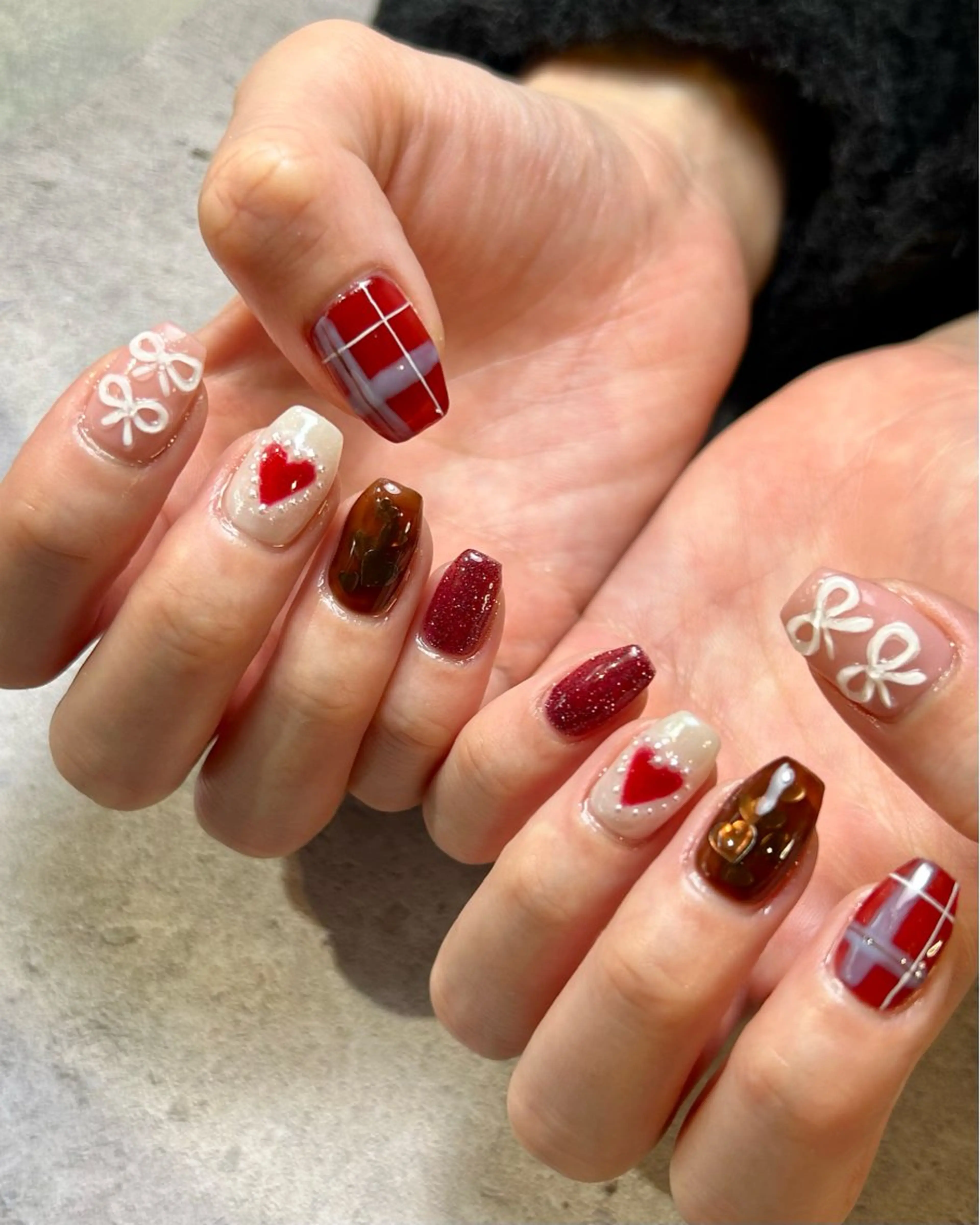 ネイル 持ち込み バレンタイン ハンドネイル Reflection marikoのネイルデザイン