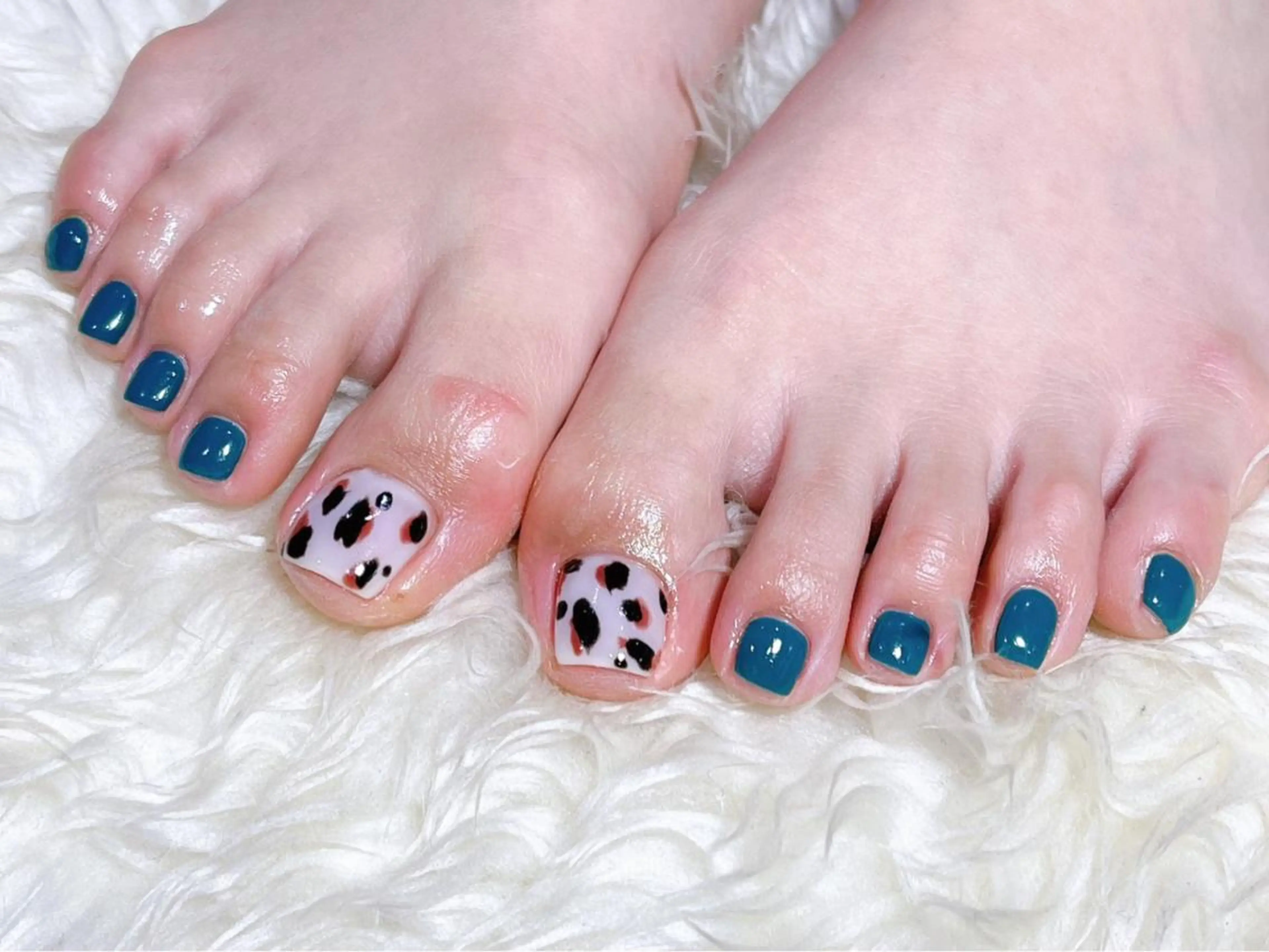 ネイル マツエク・マツパ アイブロウ 眉カラー 韓国風マツエク パリジェンヌラッシュリフト まつげパーマ ワンホンマツエク フットネイル Nail&eye Belire 新宿のネイルデザイン