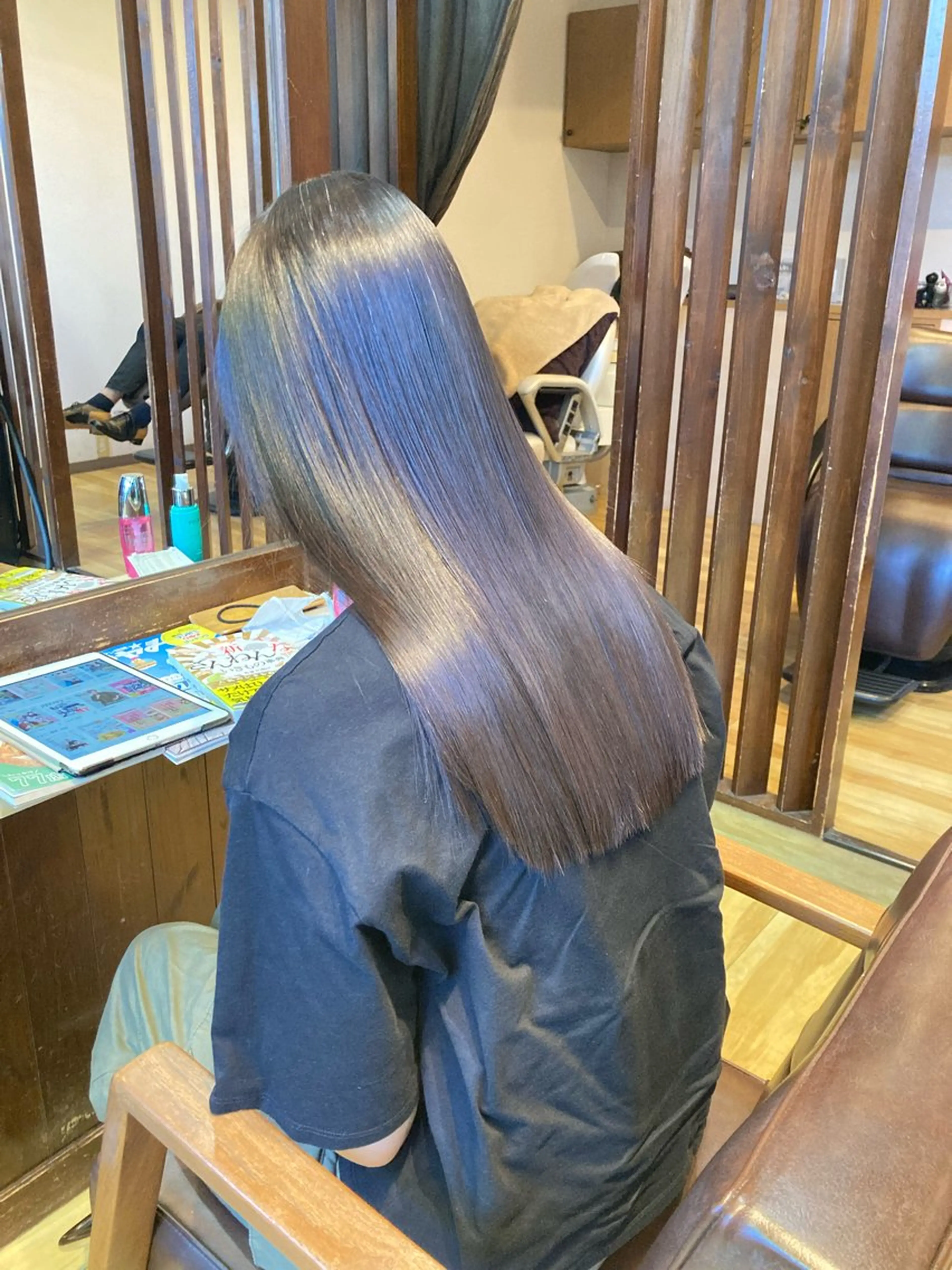 【広がりさん必見】　　　　　　　　　　　　　　　　✨髪質改善ストレート+似合わせカット✨の写真