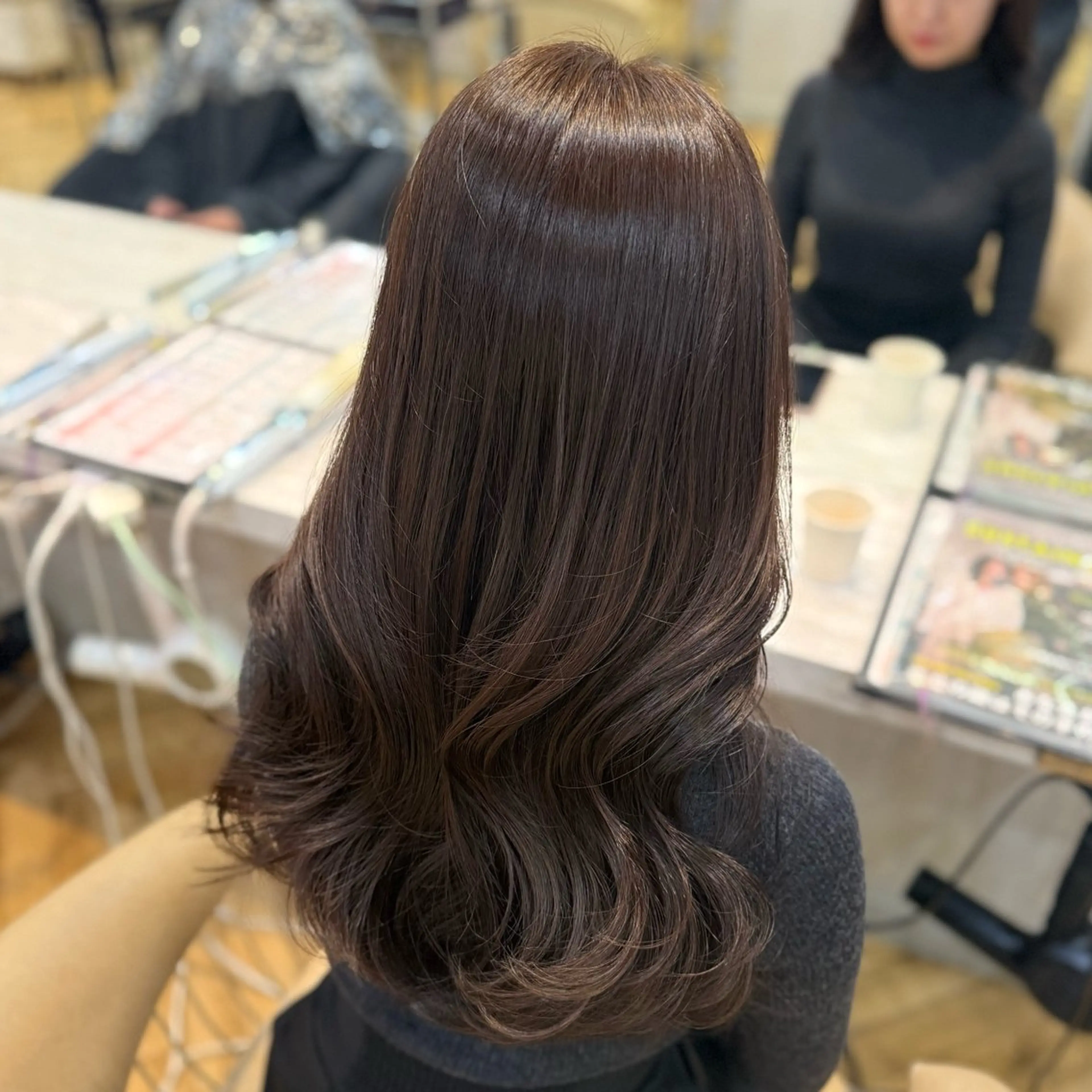 ロング 顔周りカット 韓国風ヘア カット ヘアカラー トリートメント 韓国ヘア/艶髪/ 透明感カラー/つぐみのヘアスタイル