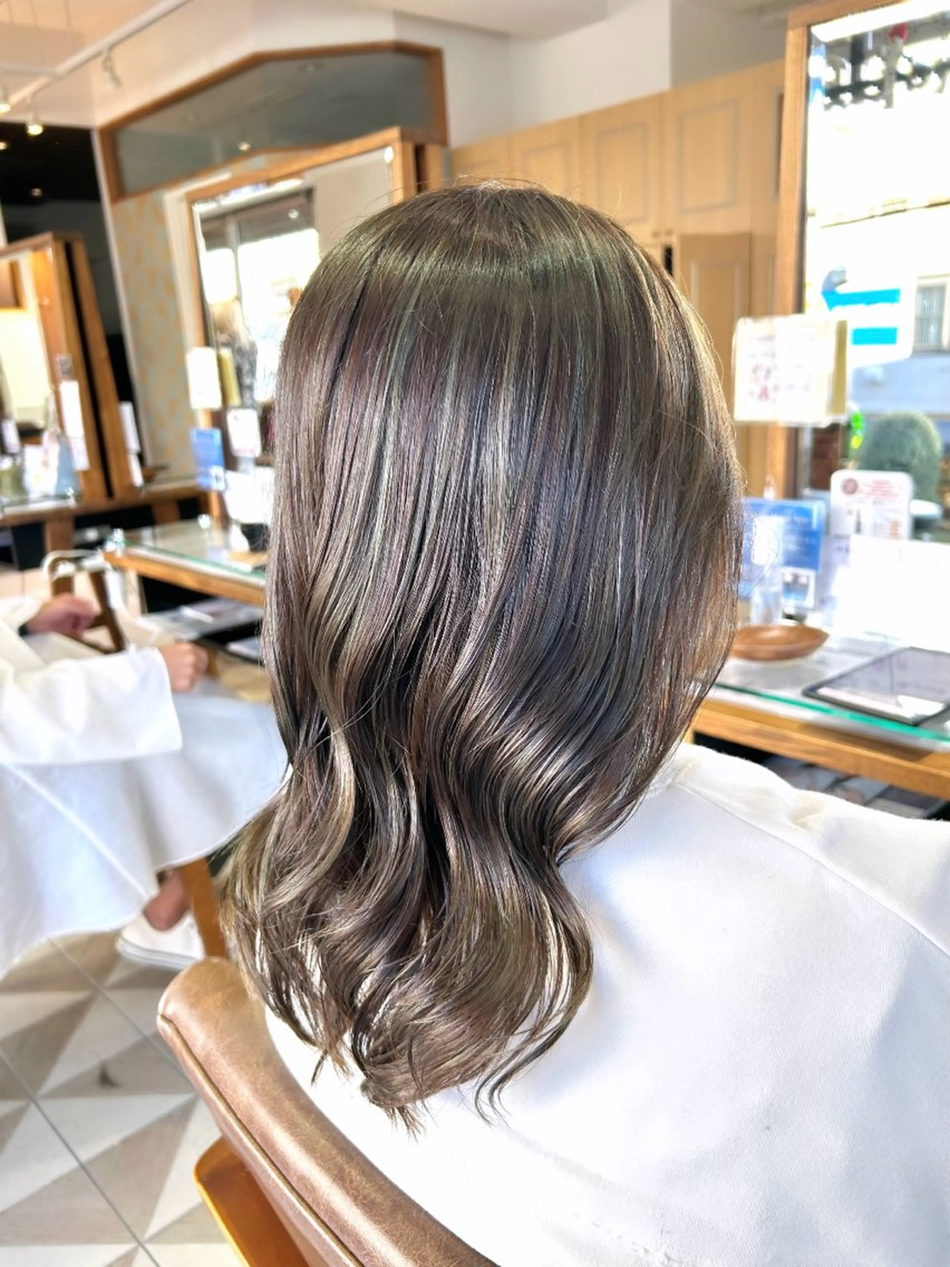 セミロング カラー ヘアアレンジ カット ヘアカラー 吉水 彩乃 /ボブ/透明感カラーのヘアスタイル