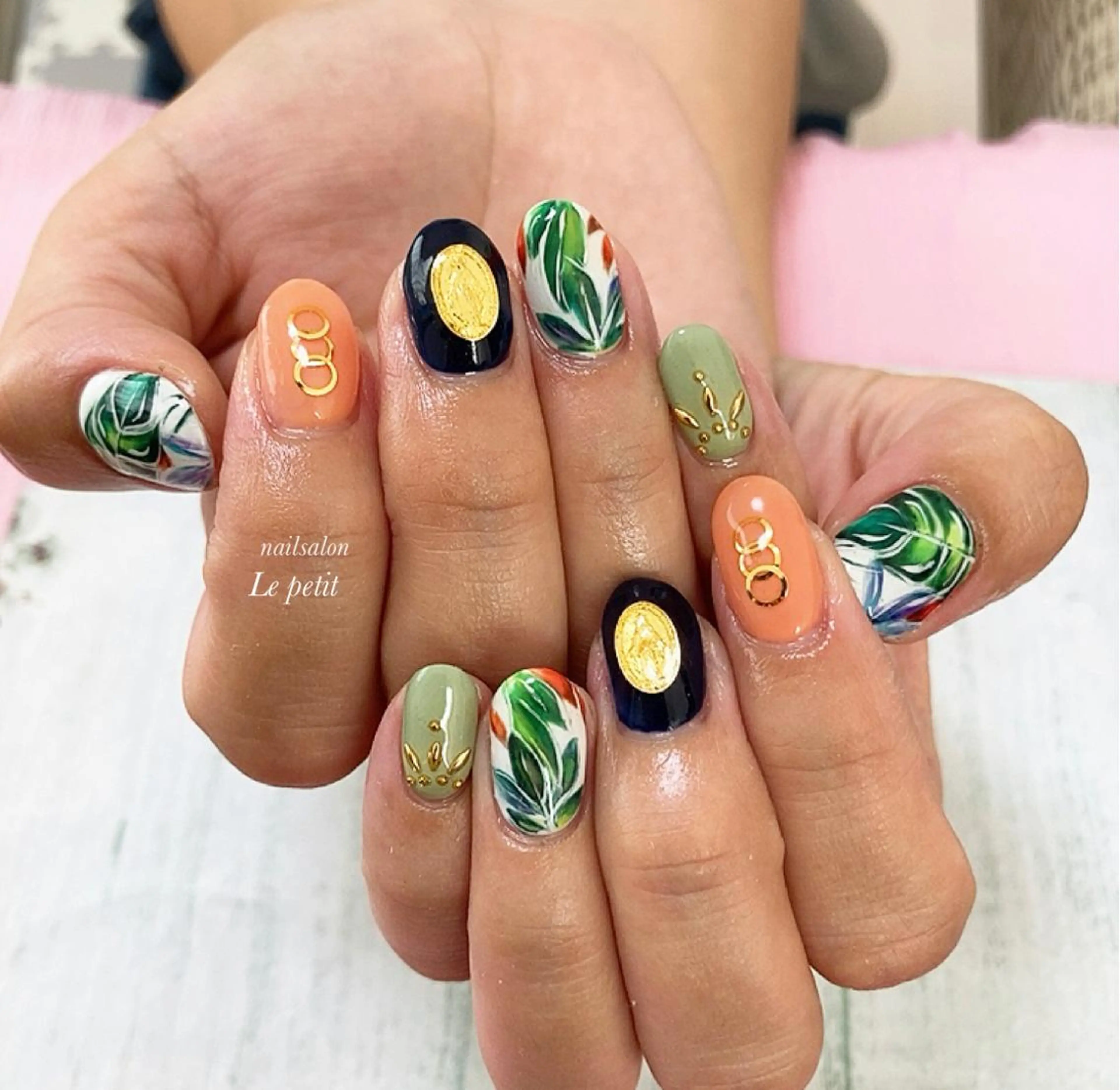 ネイル 石野 広佳のネイルデザイン