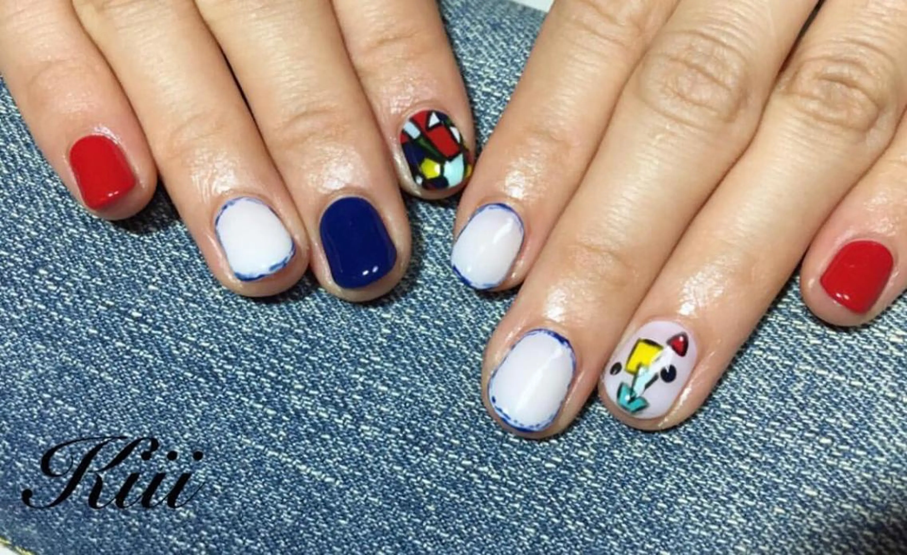 ネイル ハンドネイル フットネイル kiii.__ ✴︎*のネイルデザイン