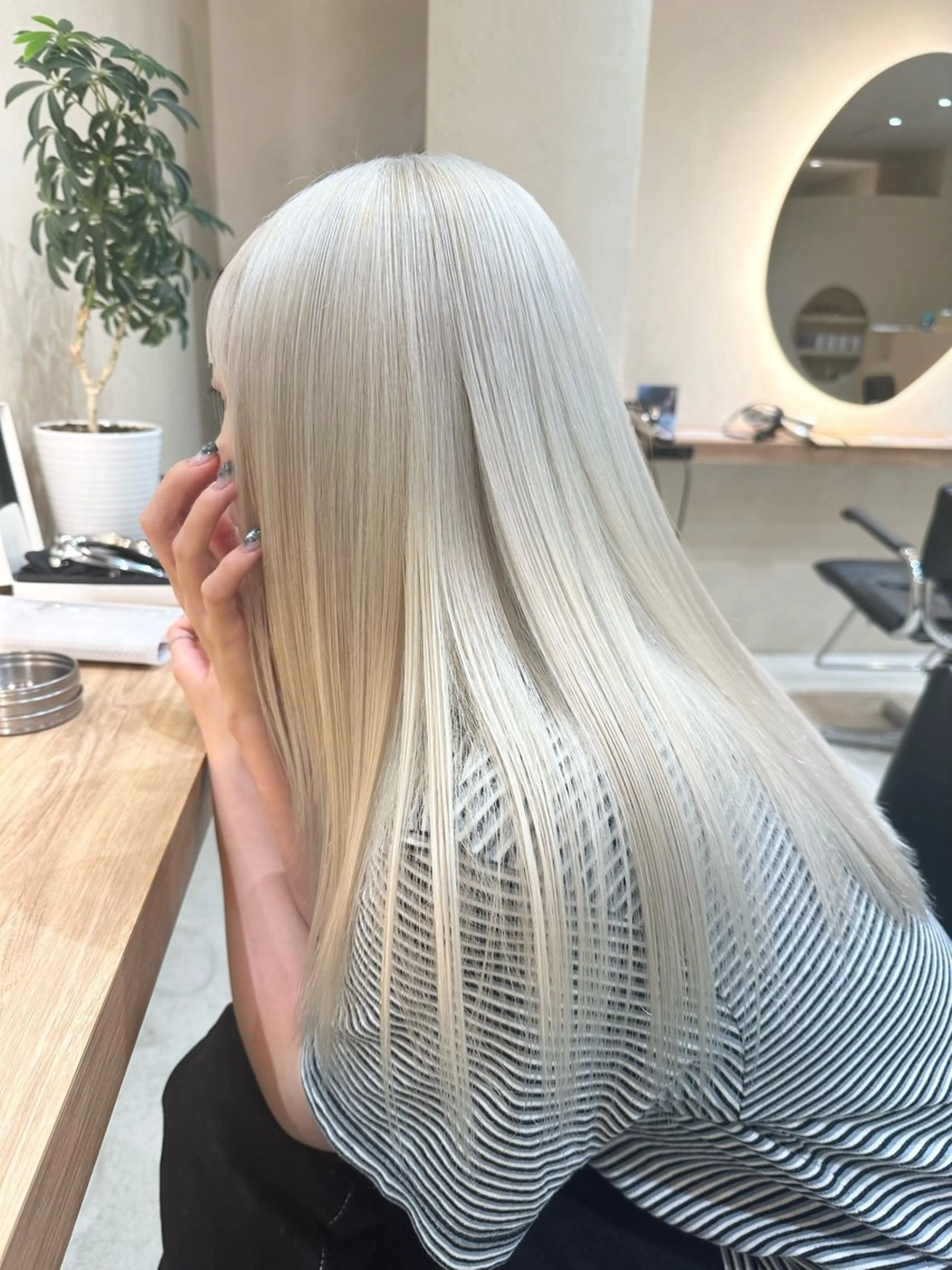 ロング カラー ブリーチ ブロンド ホワイトブロンド 🌞塙 湧貴🌞のヘアスタイル