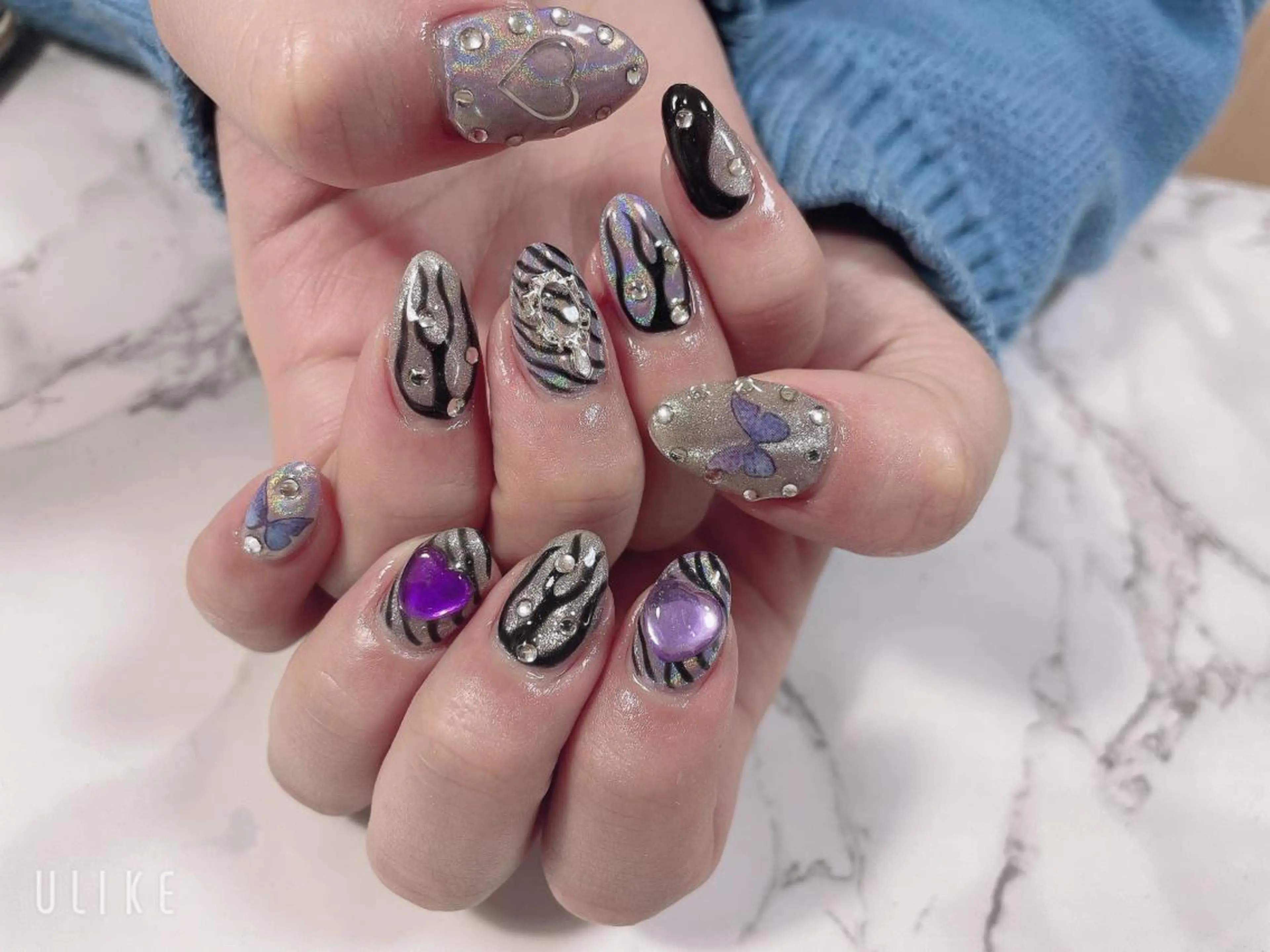 ネイル 高草木 桃香のネイルデザイン