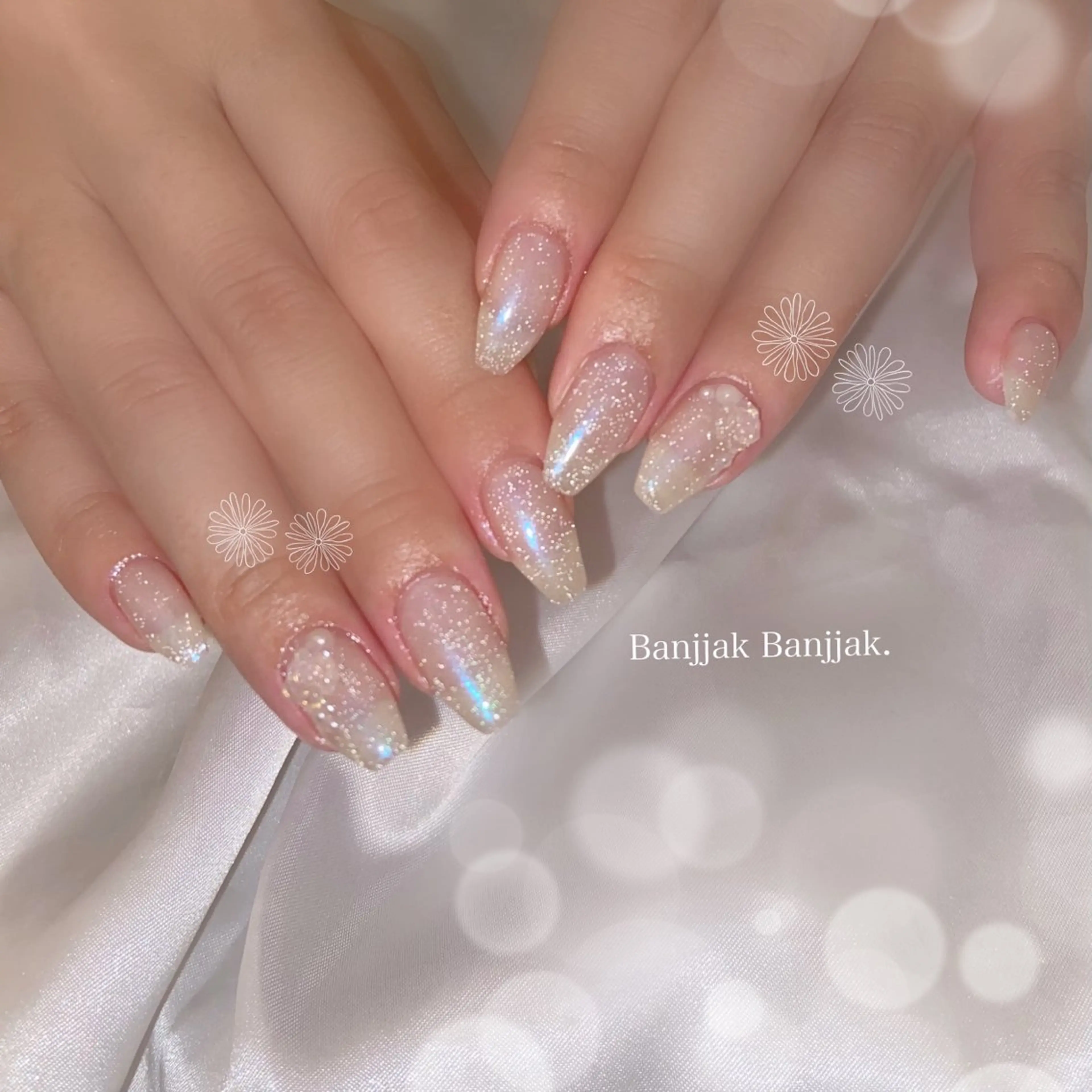 ネイル 韓国ネイル マグネットネイル シンプルネイル ワンホンネイル ハンドネイル パンチャパンチャ ネイルサロンのネイルデザイン