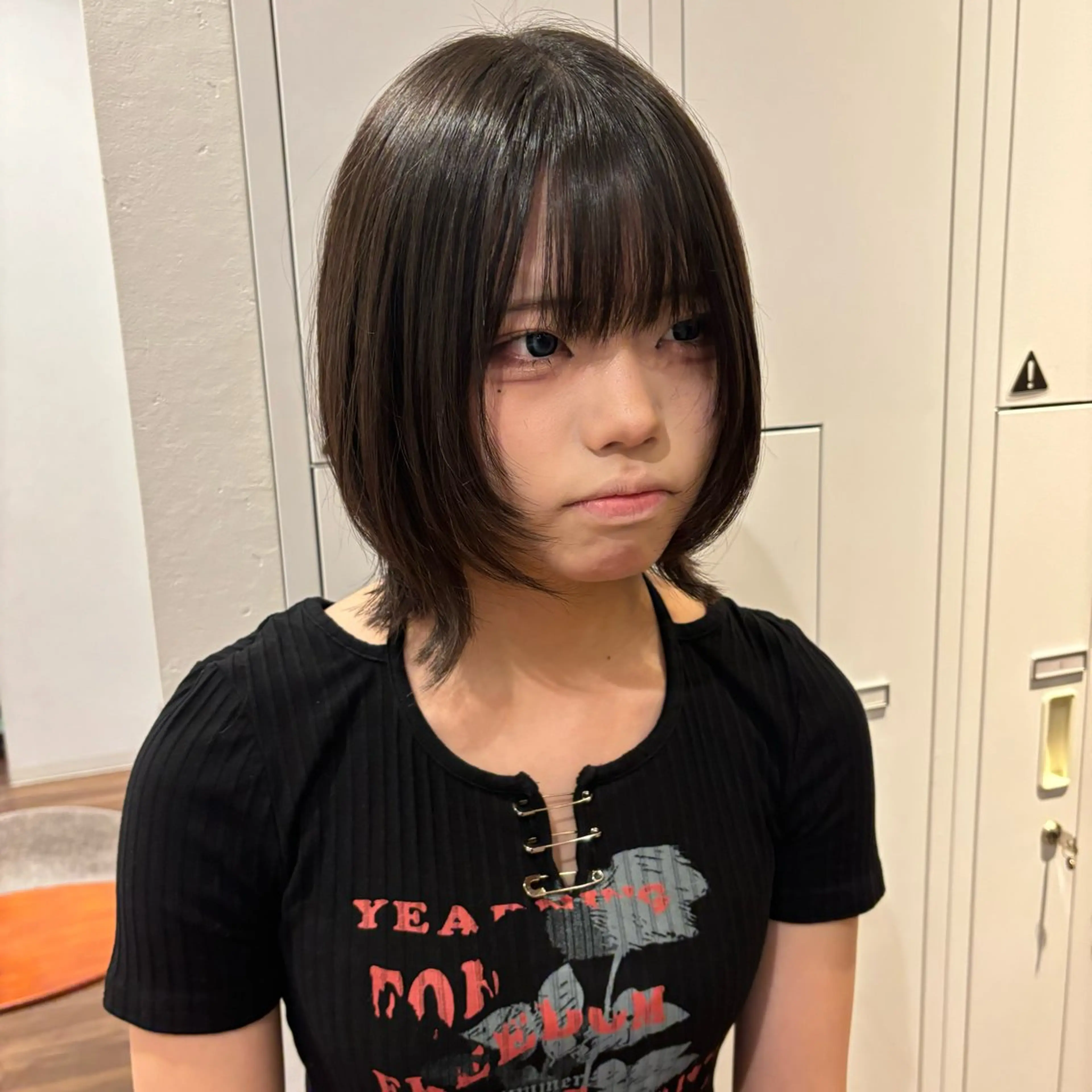 ショート ウルフカット 祝 莉子のヘアスタイル