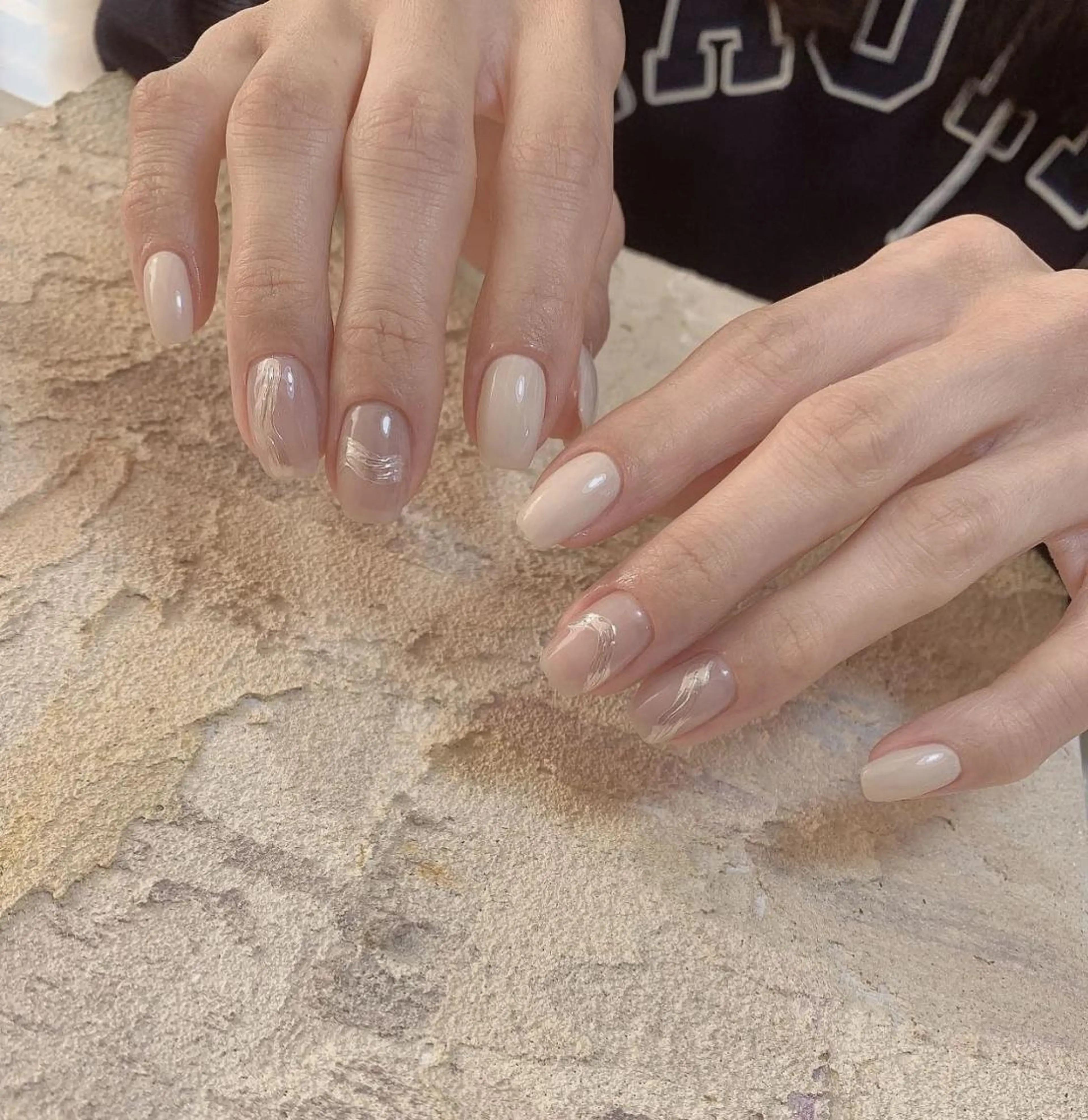 ネイル シンプルネイル Queens PUPUのネイルデザイン