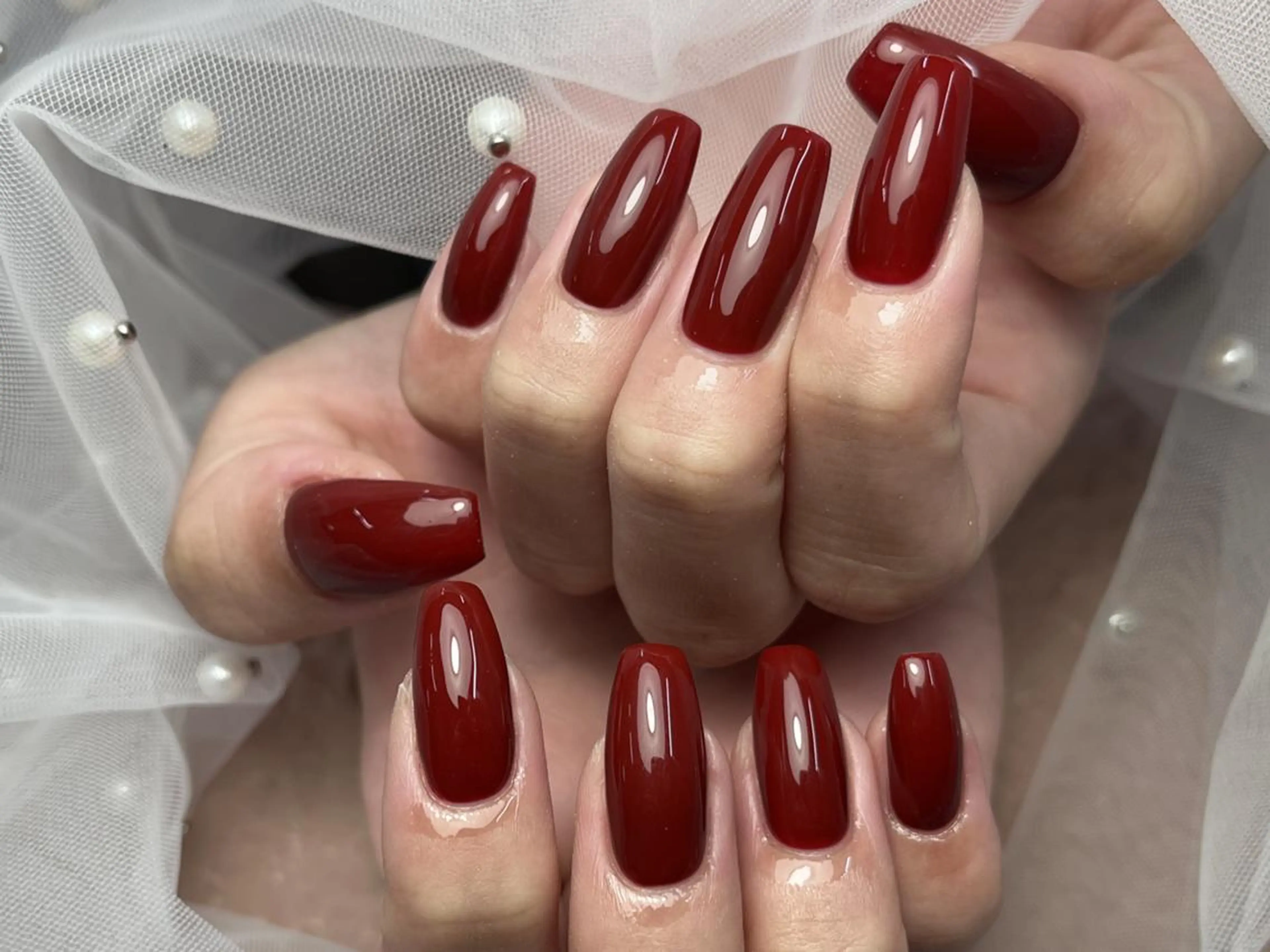 ネイル 赤色 シンプルネイル ハンドネイル ToliyDeliy Nail Salonのネイルデザイン