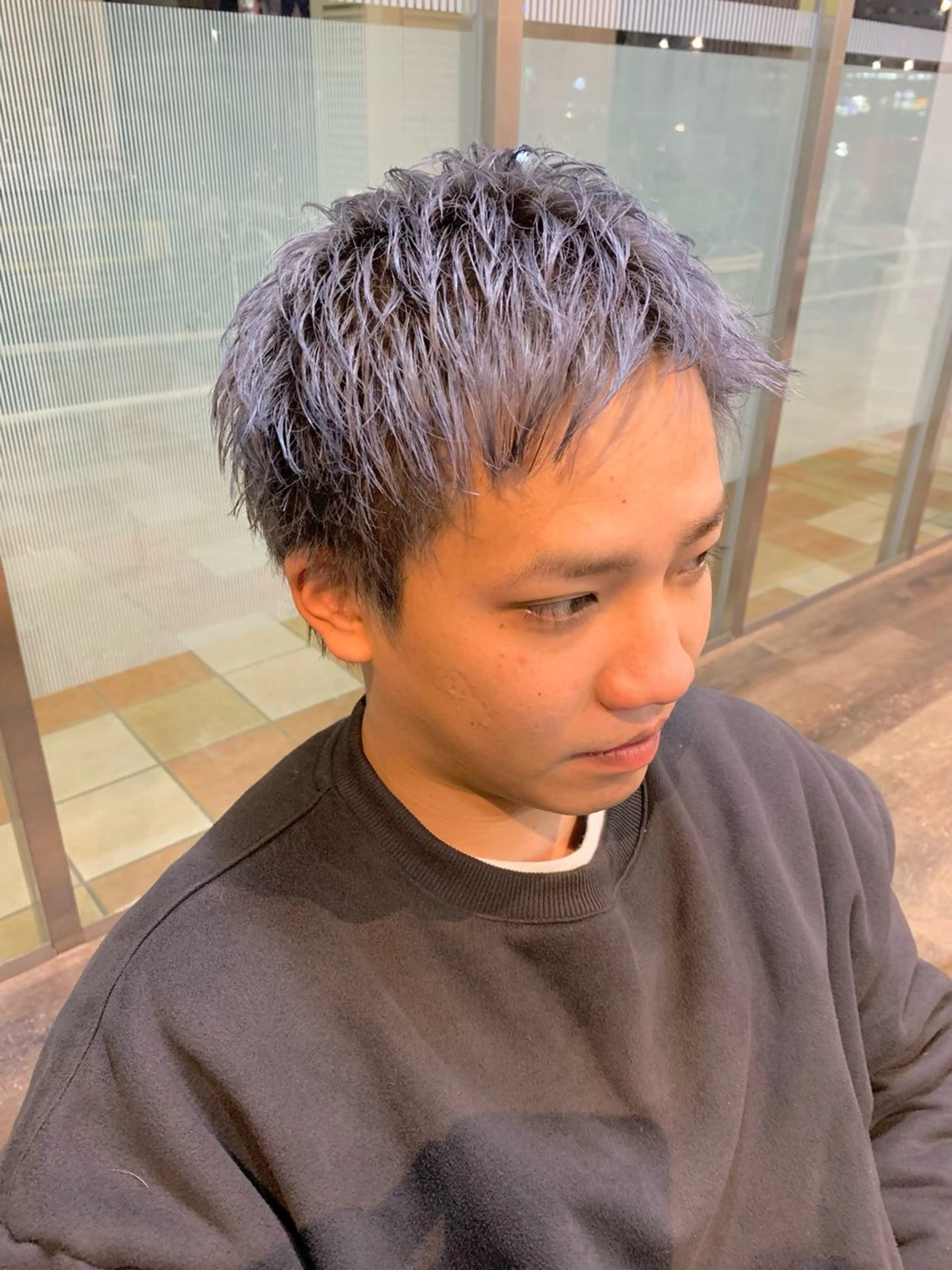 カラー メンズ メンズブリーチ スパイキーショート ブリーチ カット ヘアカラー 【艶カラー】 STYLE 和泉俊希のヘアスタイル