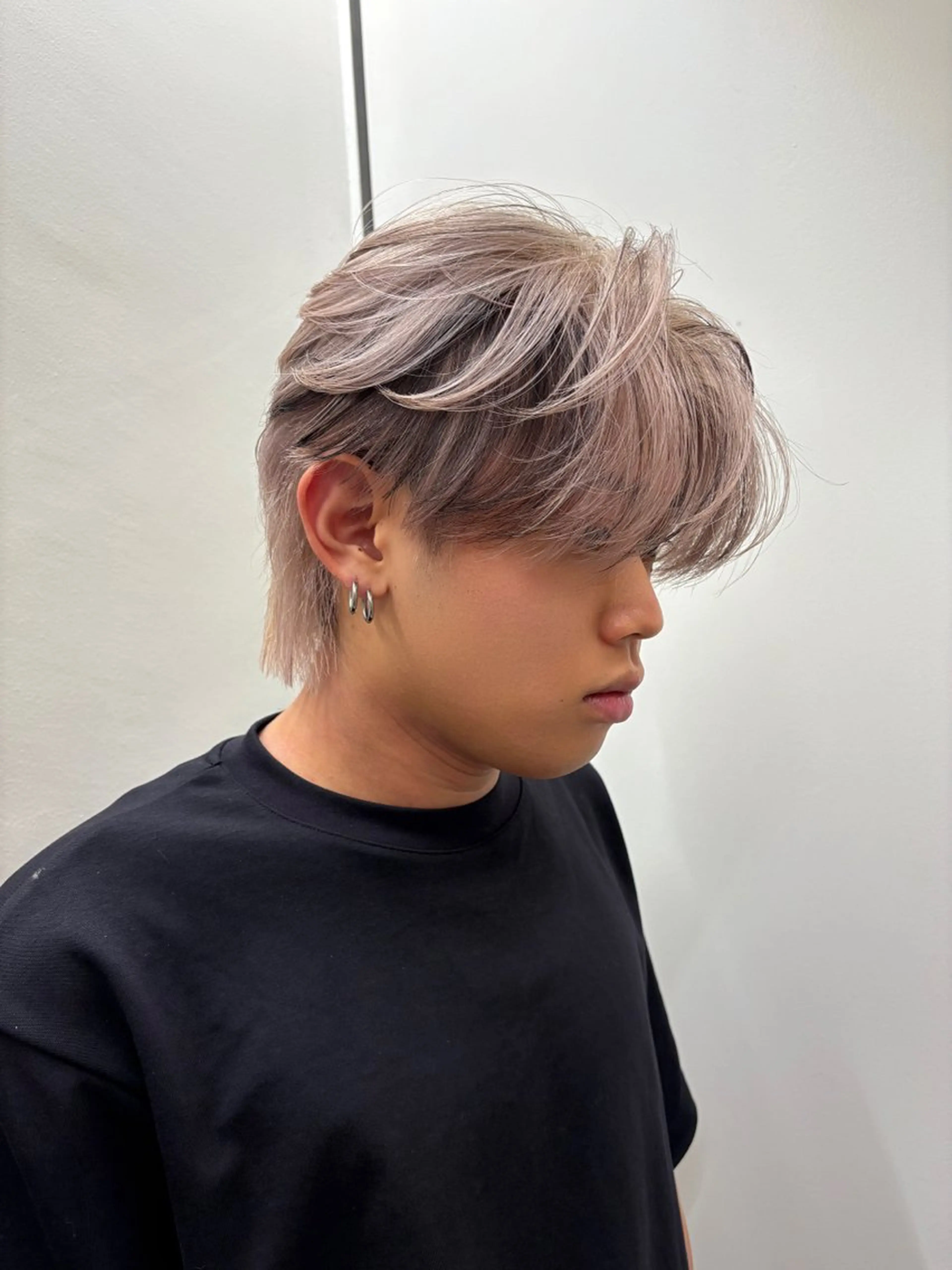 ミディアム カラー メンズ カット ヘアカラー メンズバレイヤージュ 🔥メンズカット🔥のヘアスタイル