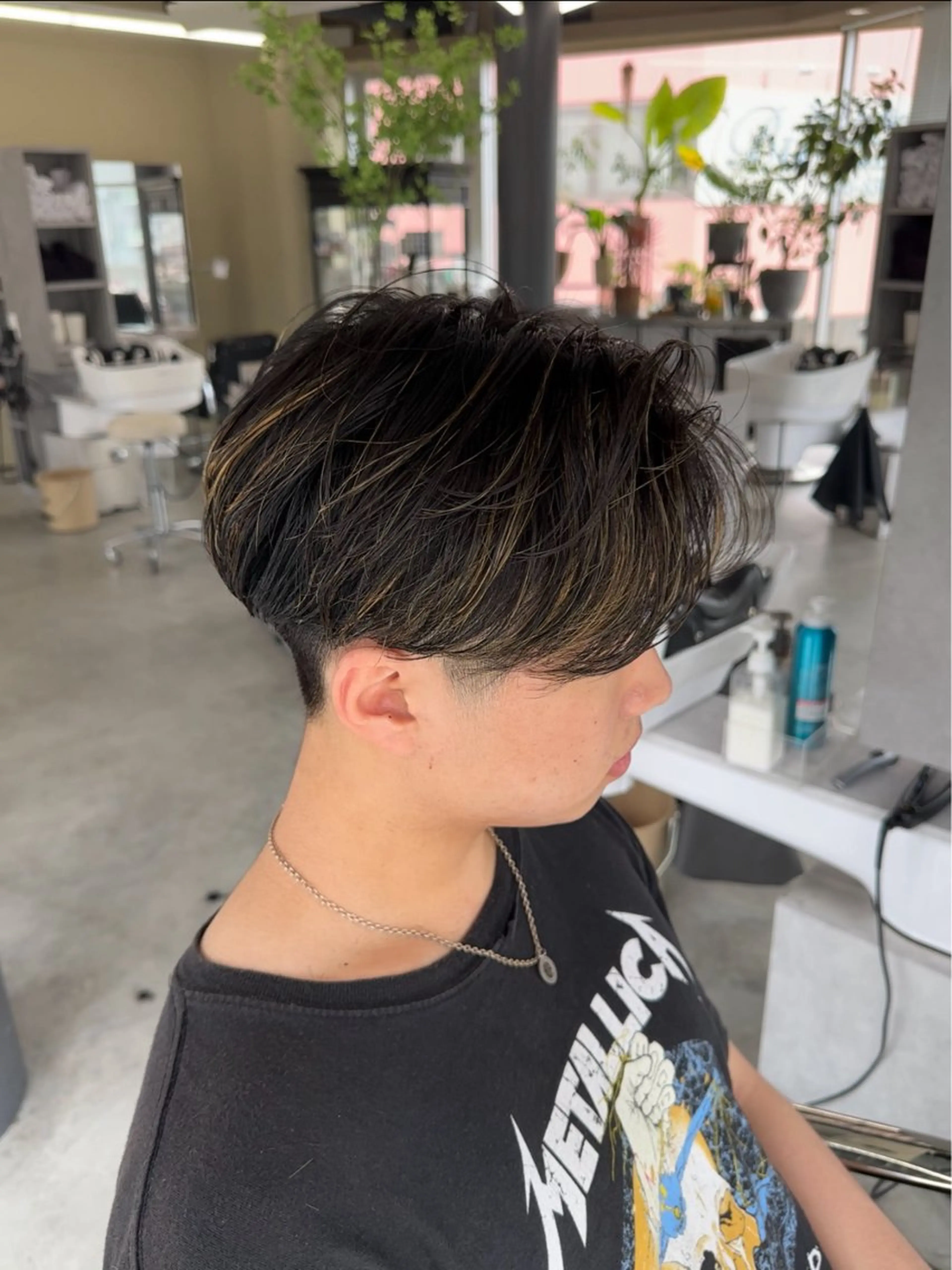 メンズ センターパート メンズパーマ 渡辺 良城のヘアスタイル