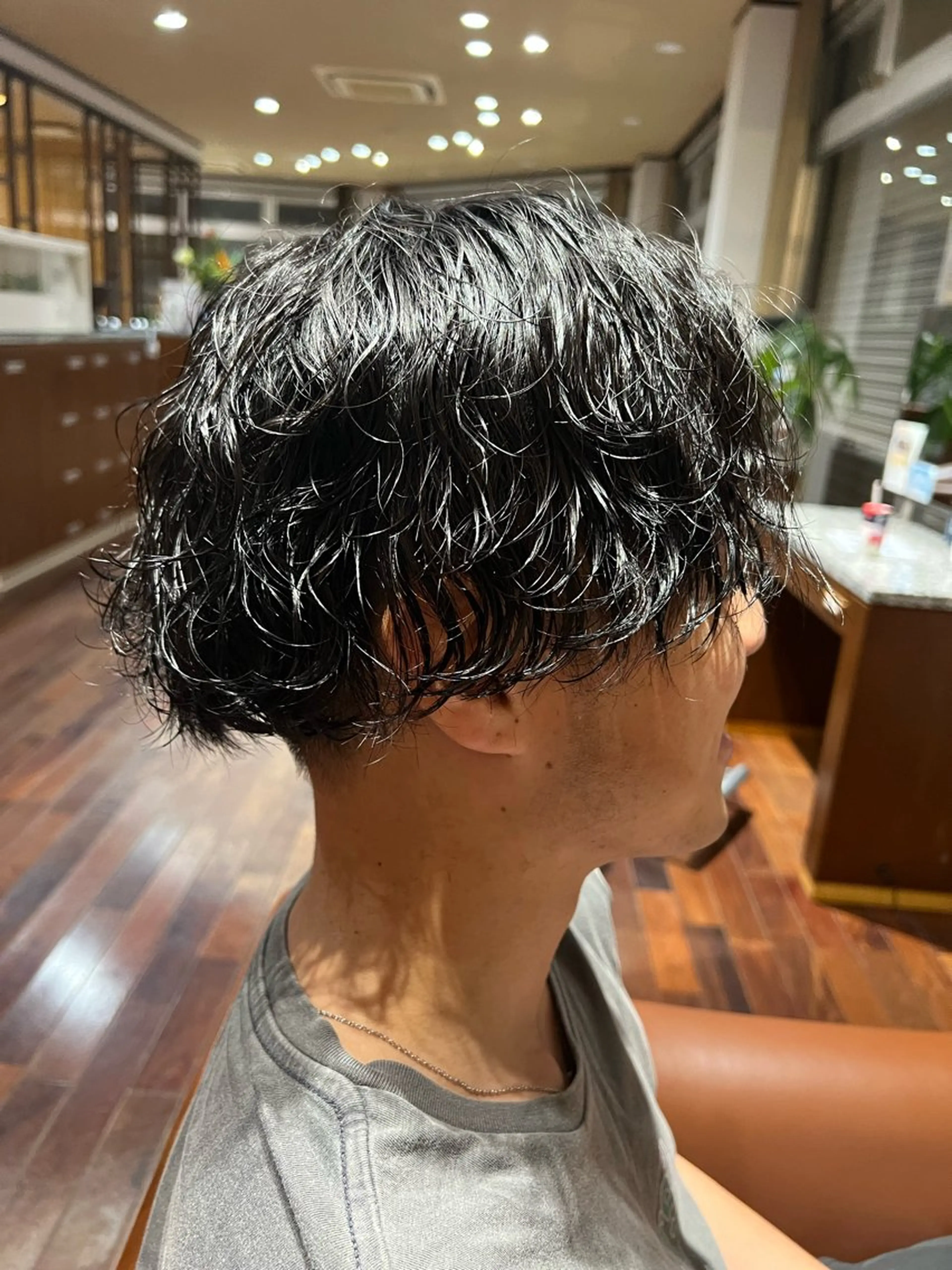 ミディアム ミディアムパーマ 矢藤 豪晃のヘアスタイル