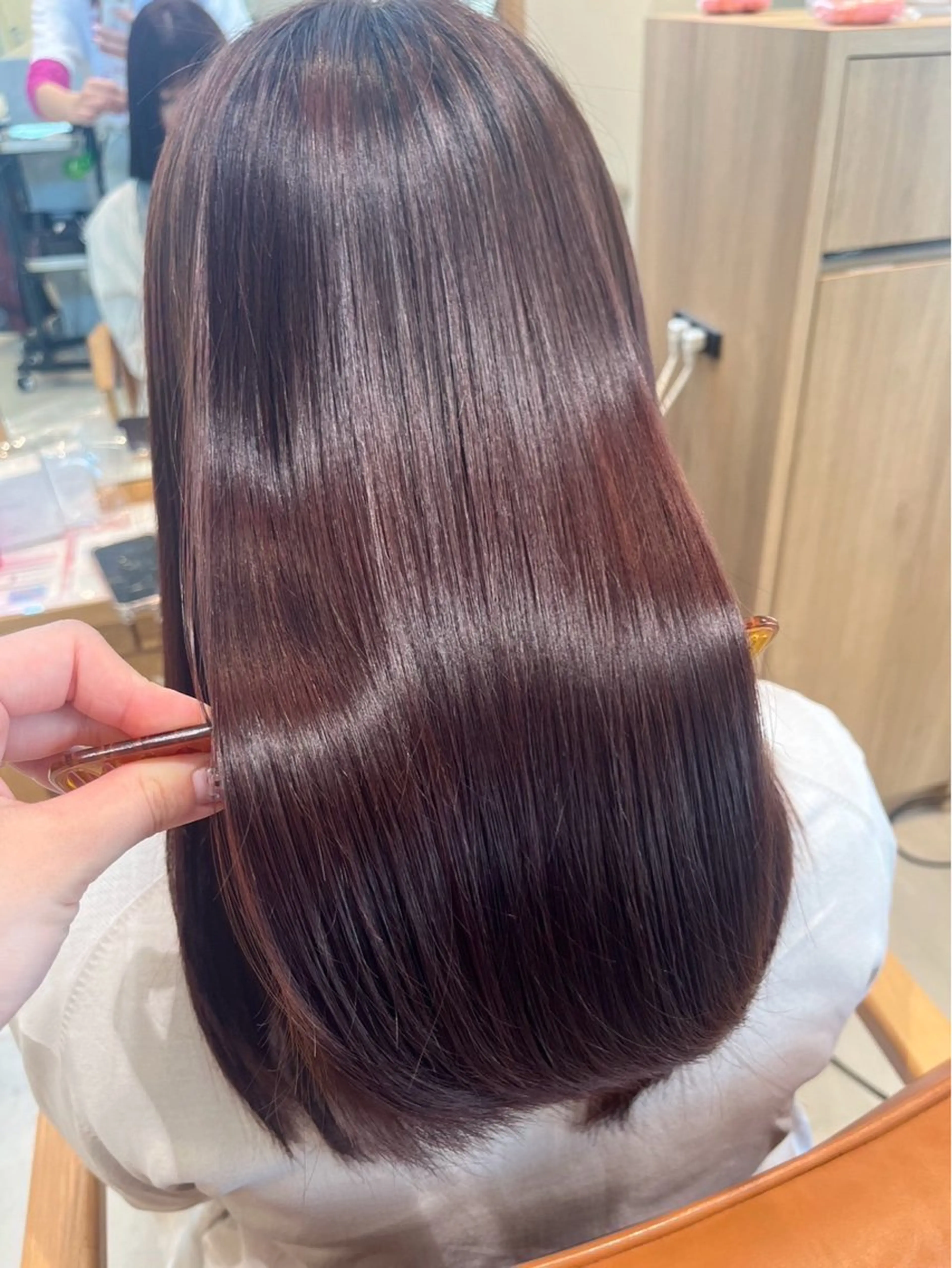 セミロング カラー 森 理音のヘアスタイル