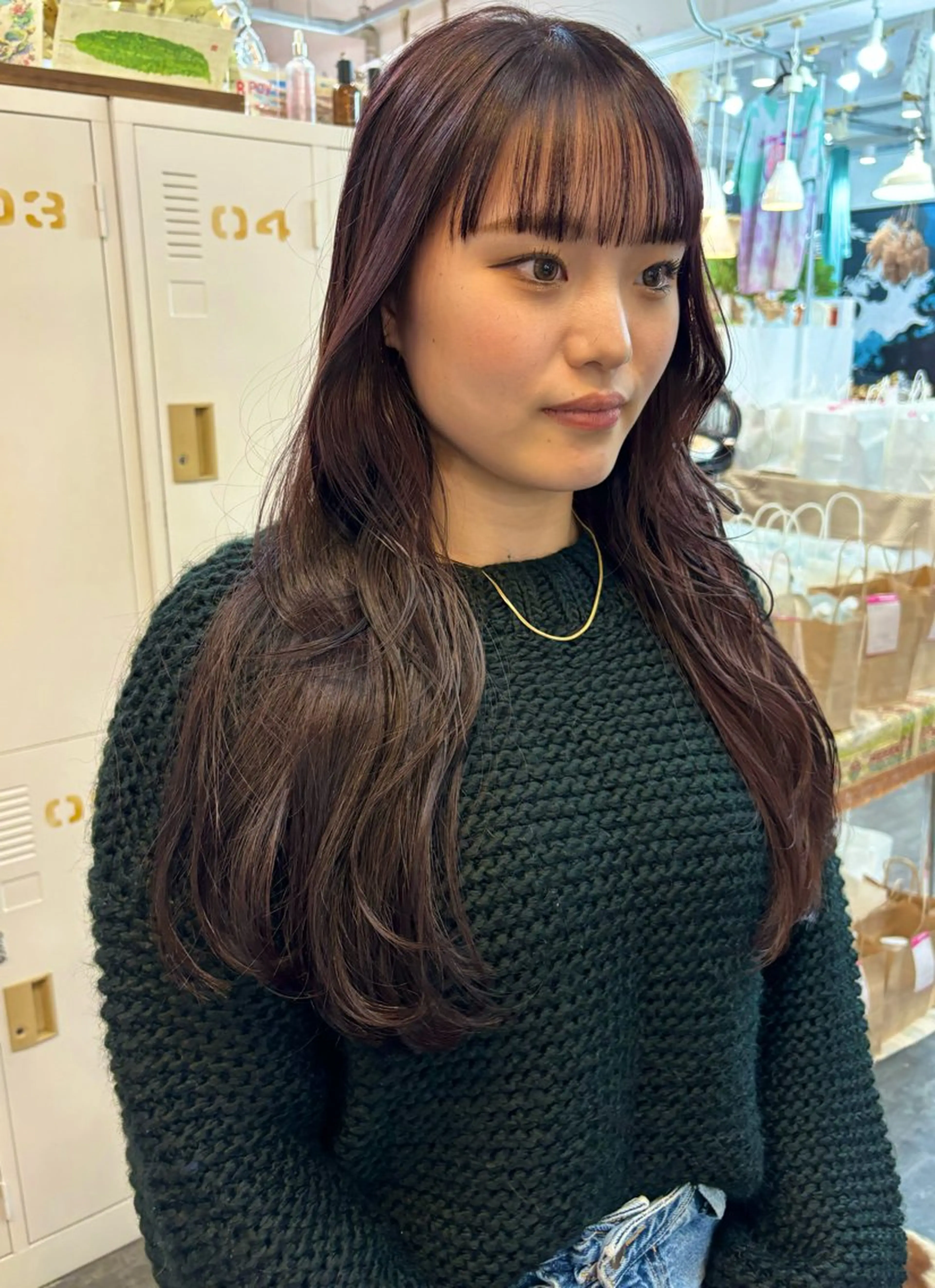 ロング カラー ラベンダーカラー LOMARLIE JURIAのヘアスタイル