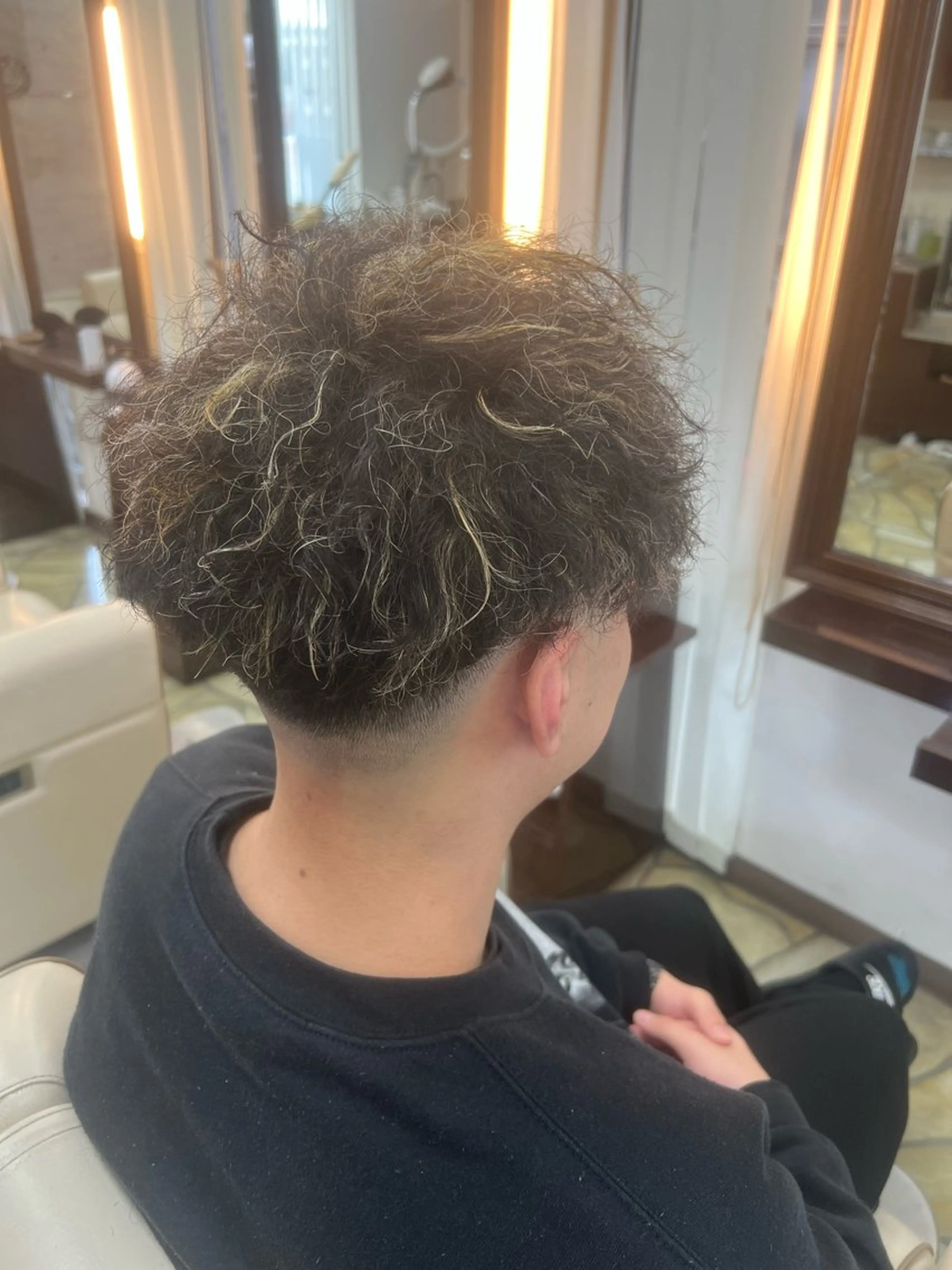 パーマ メンズ フェードカット メンズパーマ ツイストスパイラルパーマ スパイラルパーマ Shouki .222のヘアスタイル