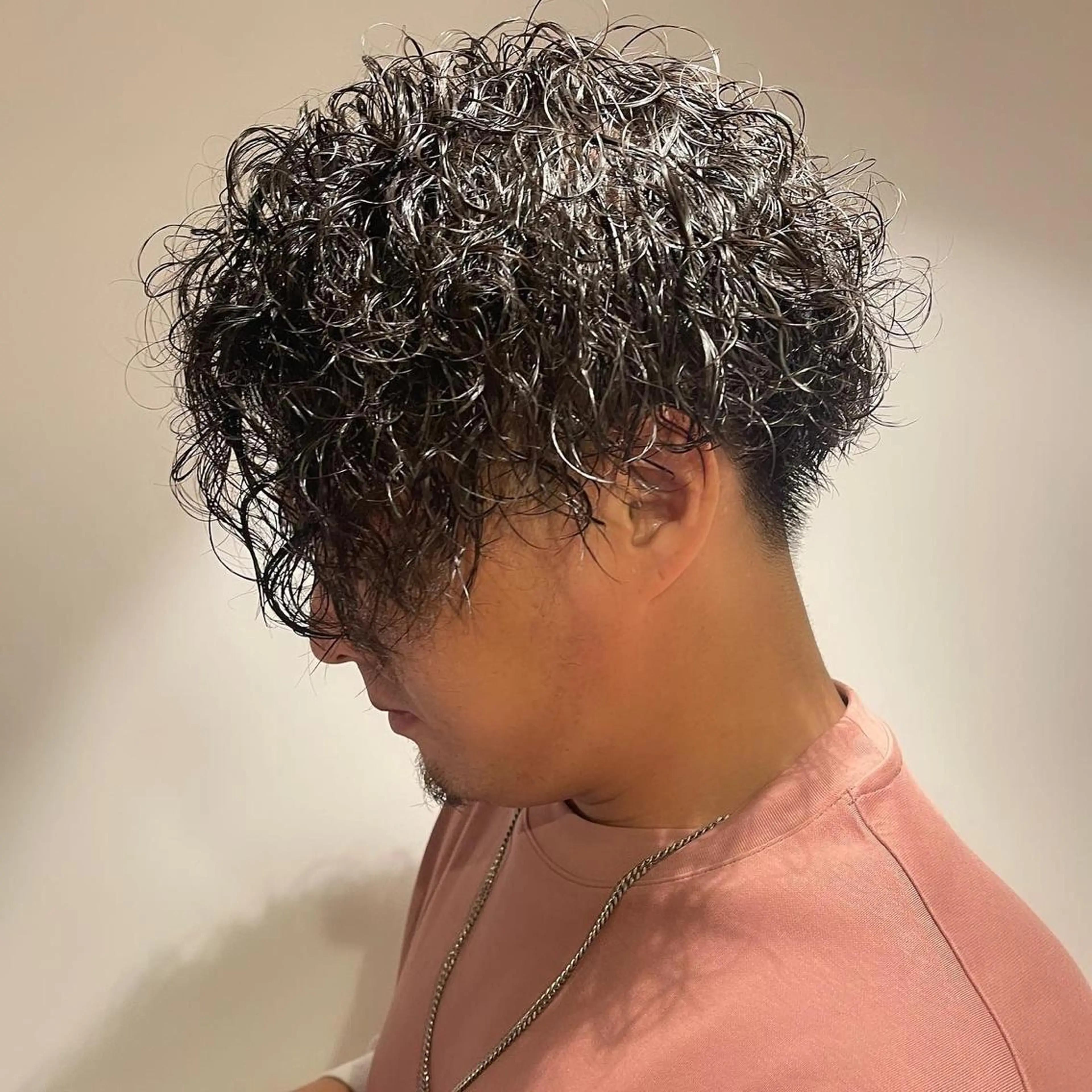 パーマ メンズ カット パーマ &chaLme   心斎橋所属・emi/髪質改善/ 韓国風/艶カラーのヘアスタイル