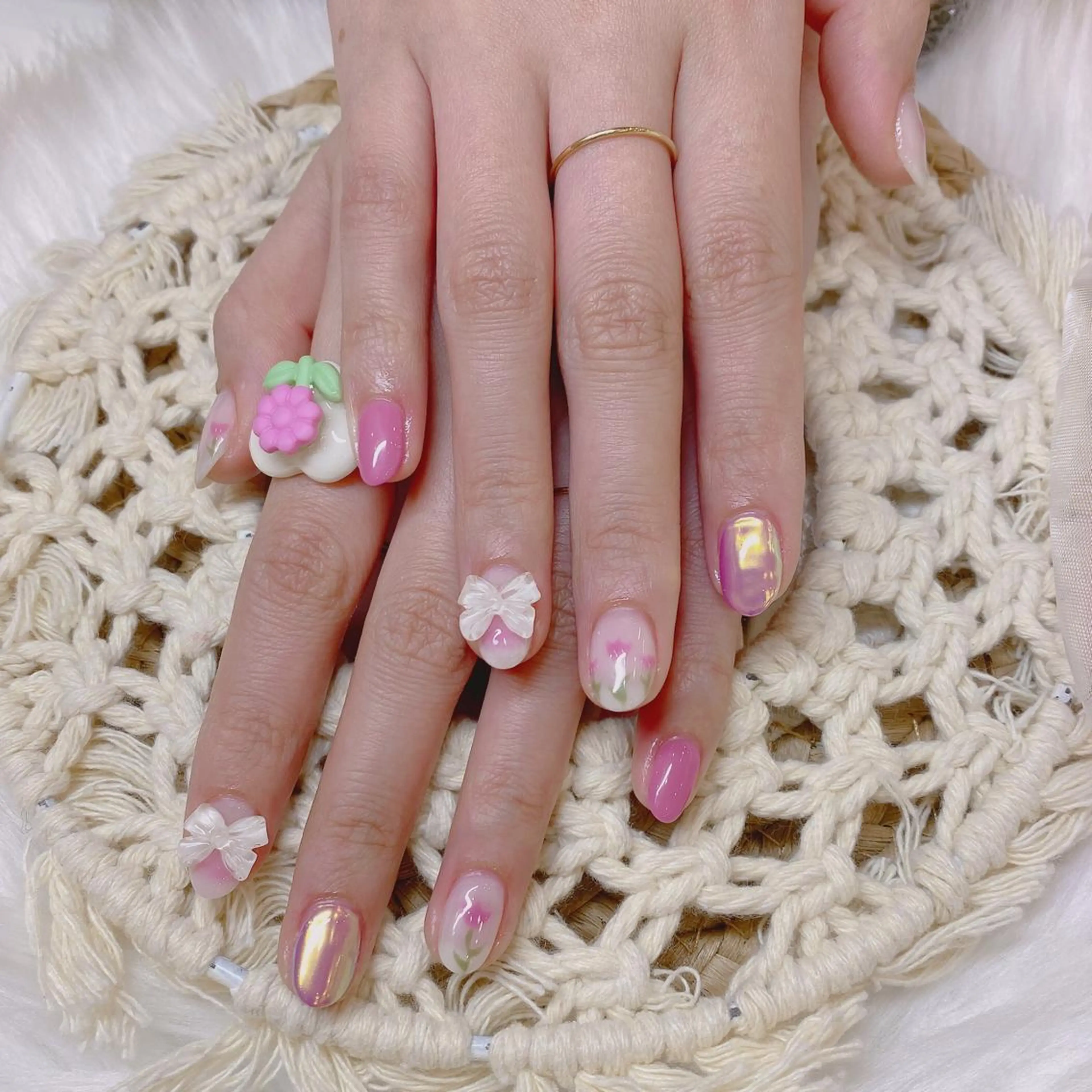 ネイル Elsias 詩織のマツエク・マツパデザイン