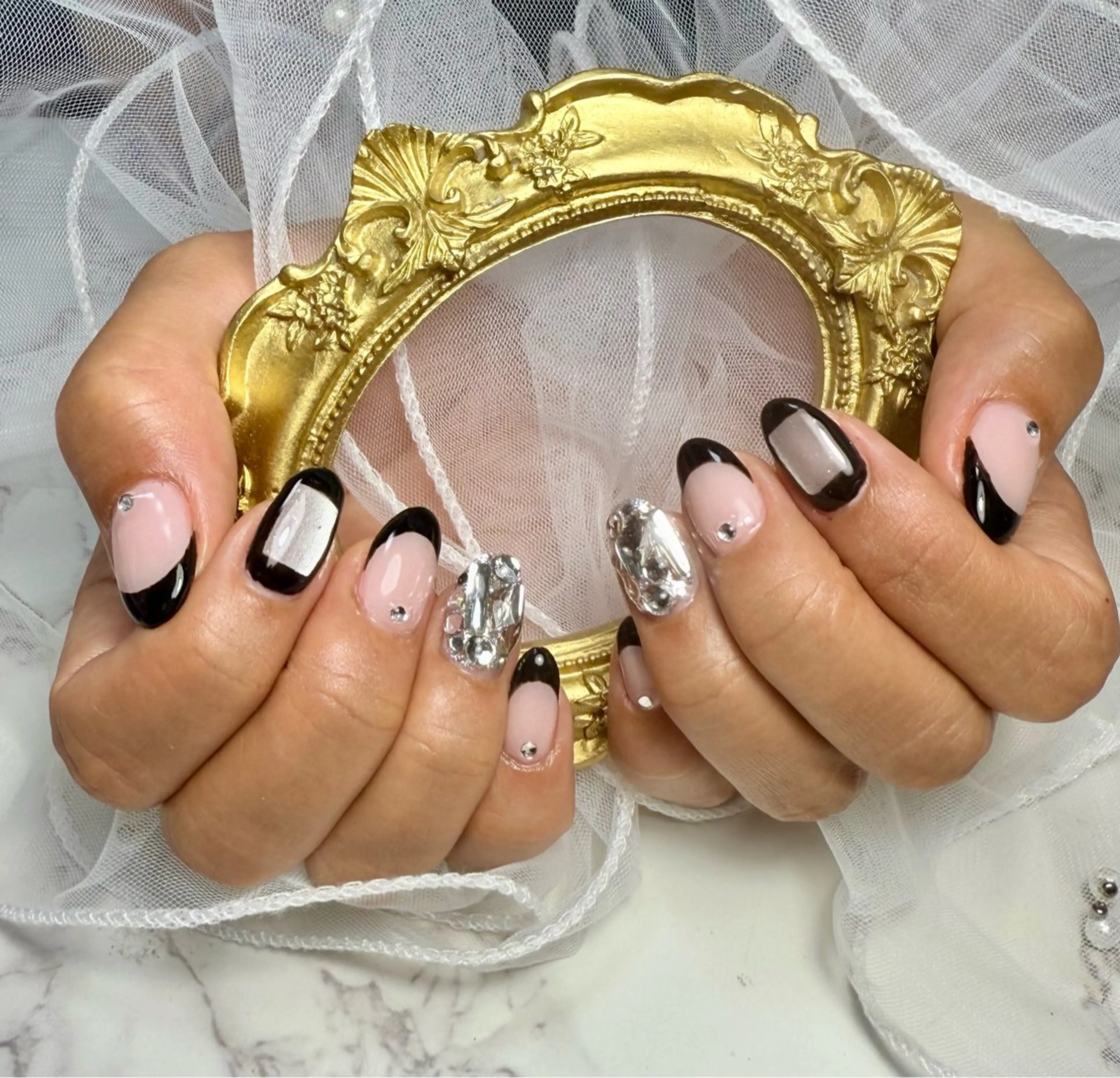 ネイル アートネイル 氷ネイル・うるうるネイル キラキラネイル ラメ(グリッター) マグネットネイル M.N_ nailのネイルデザイン