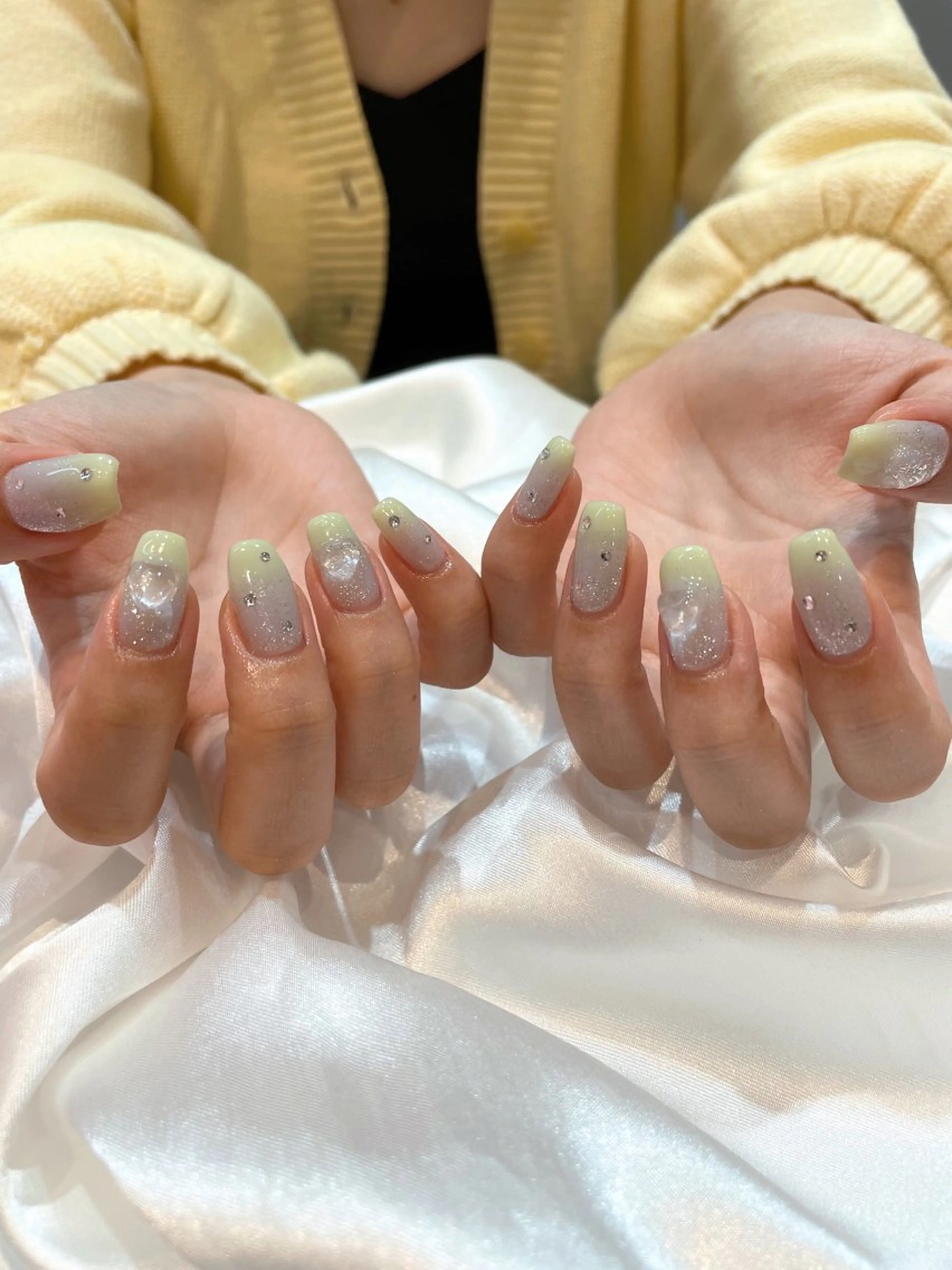 ネイル ハンドネイル classic 新横浜所属・山田 暉のネイルデザイン