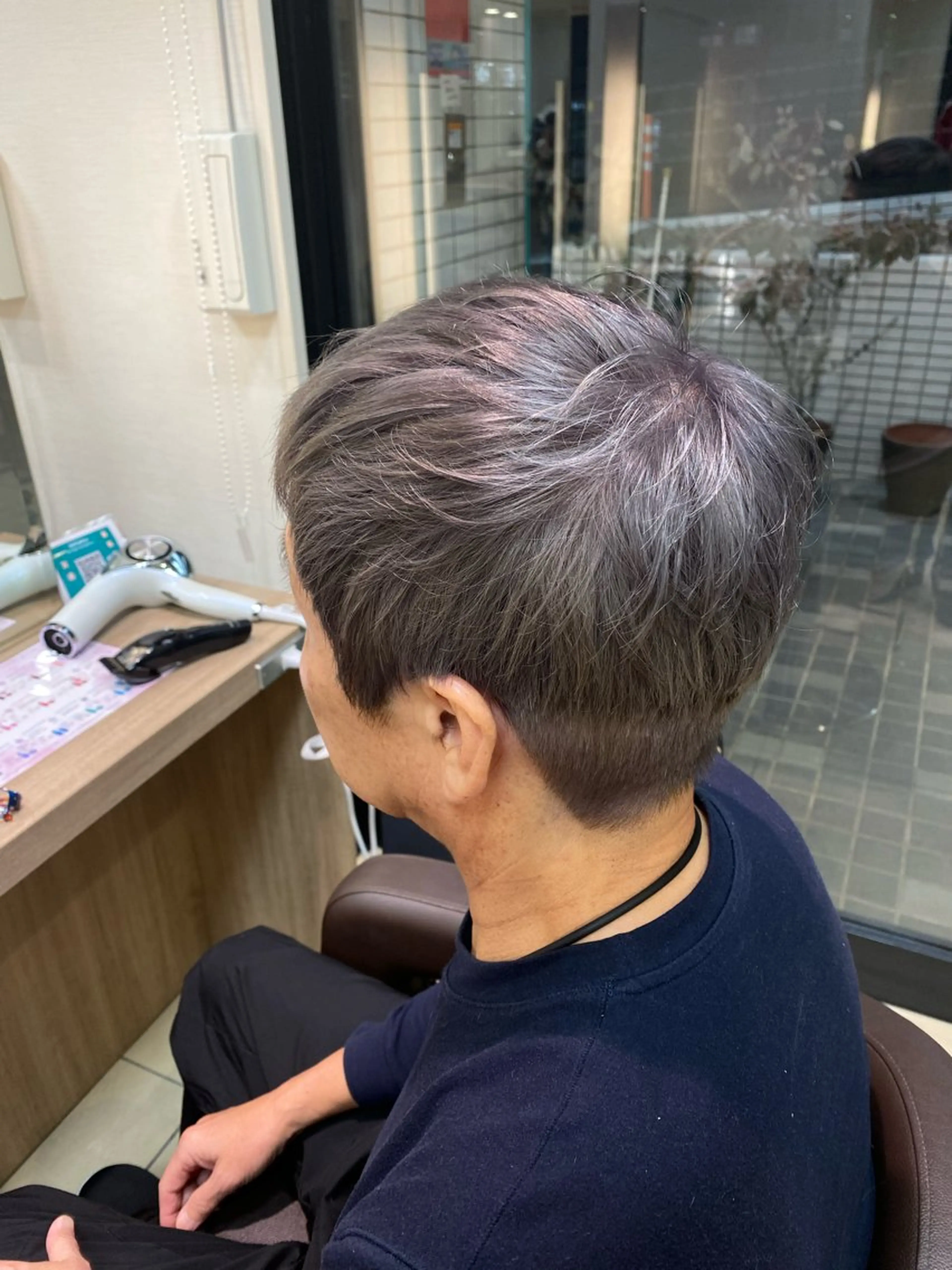 ショート カラー シルバー カット ヘアカラー トリートメント 透明感カラー/ 松井克樹のヘアスタイル