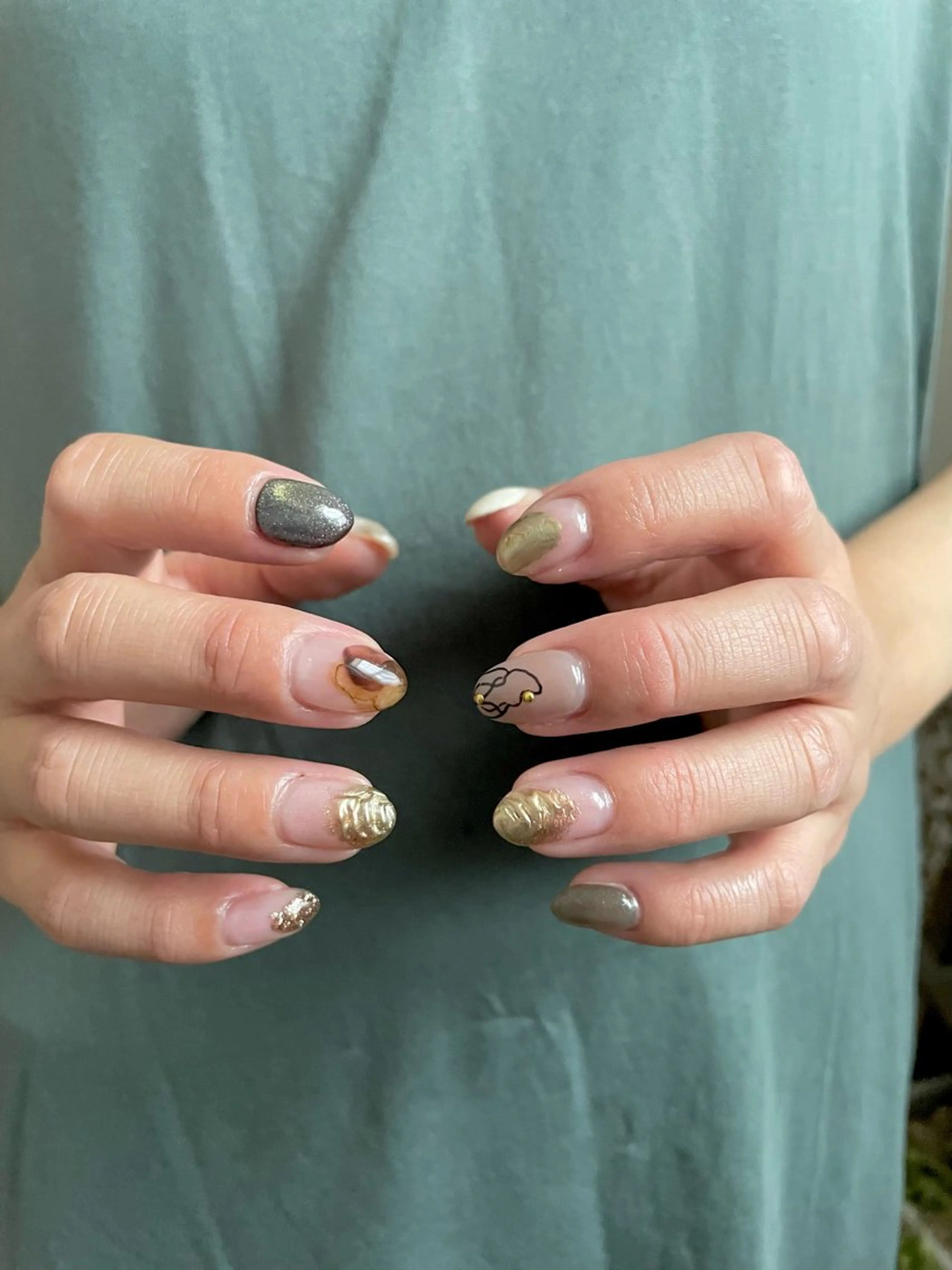 ネイル ジェルネイル マグネットネイル パラジェル 甲府市徳行 🧸prunelleのネイルデザイン