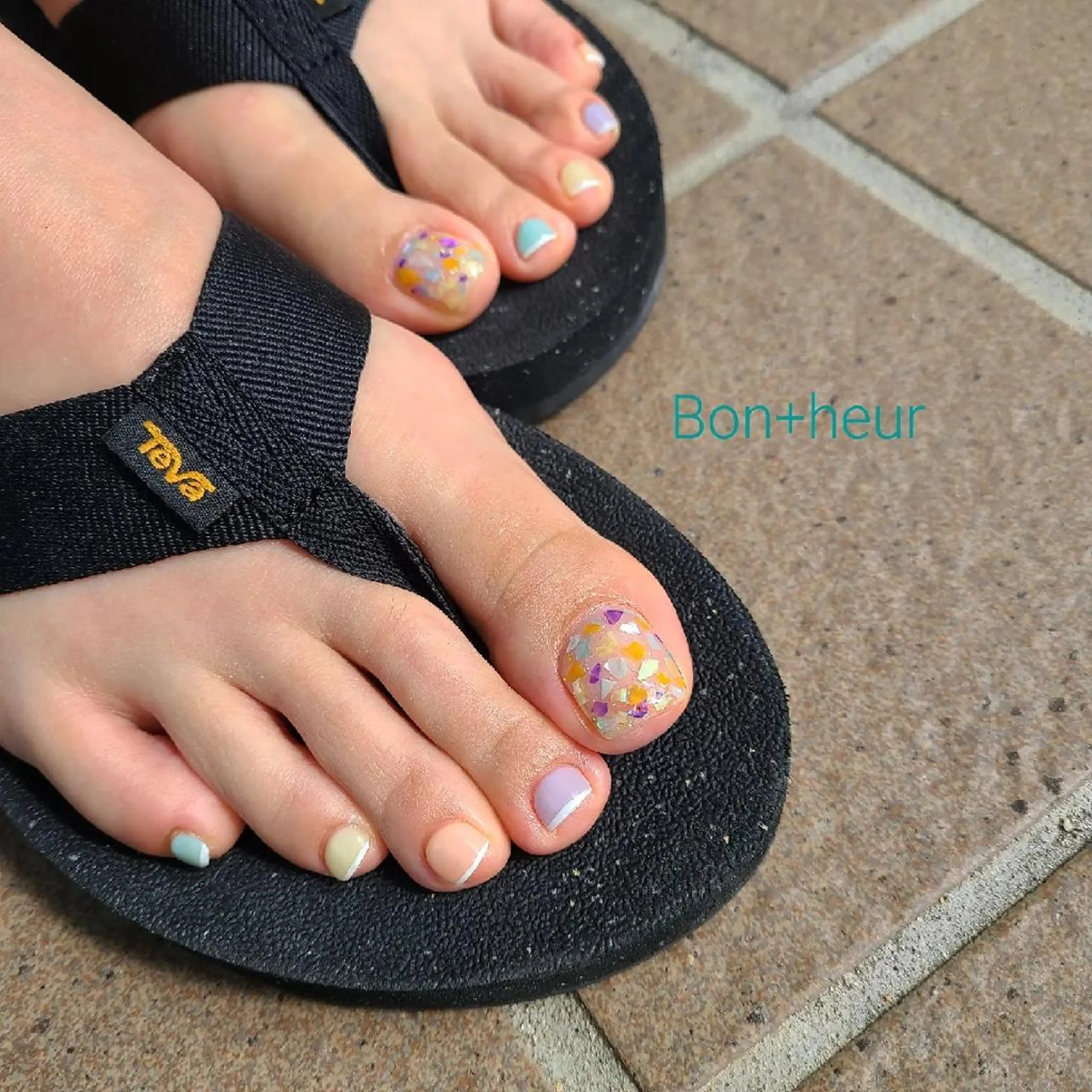 ネイル フットネイル ジェルネイル グラデーション パステルネイル 春ネイル 宮口 紗子のネイルデザイン