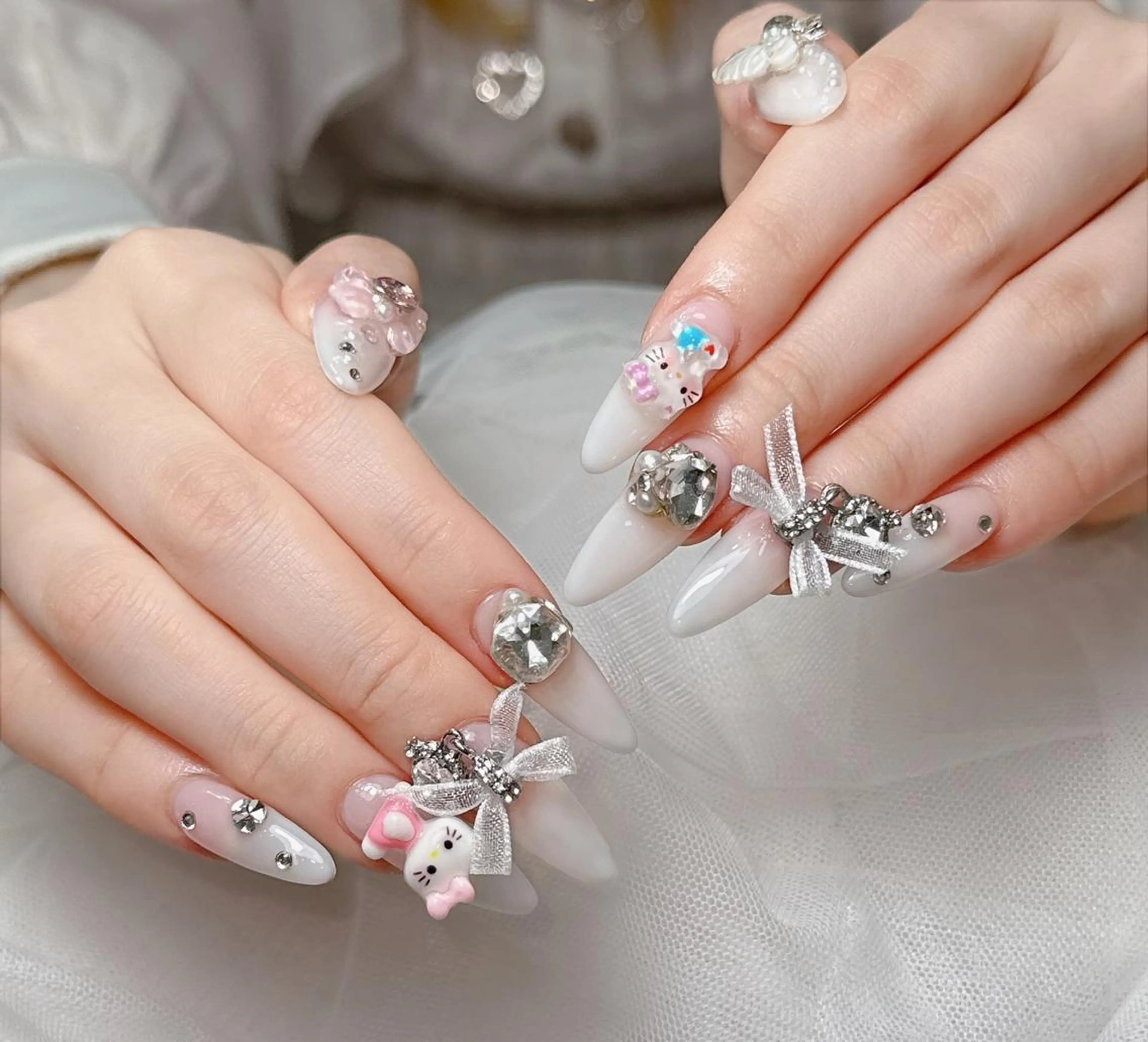 ロング カラー ベージュカラー グラデーションカラー ピンクカラー 韓国風ヘア ハンドネイル 波 なみのネイルデザイン