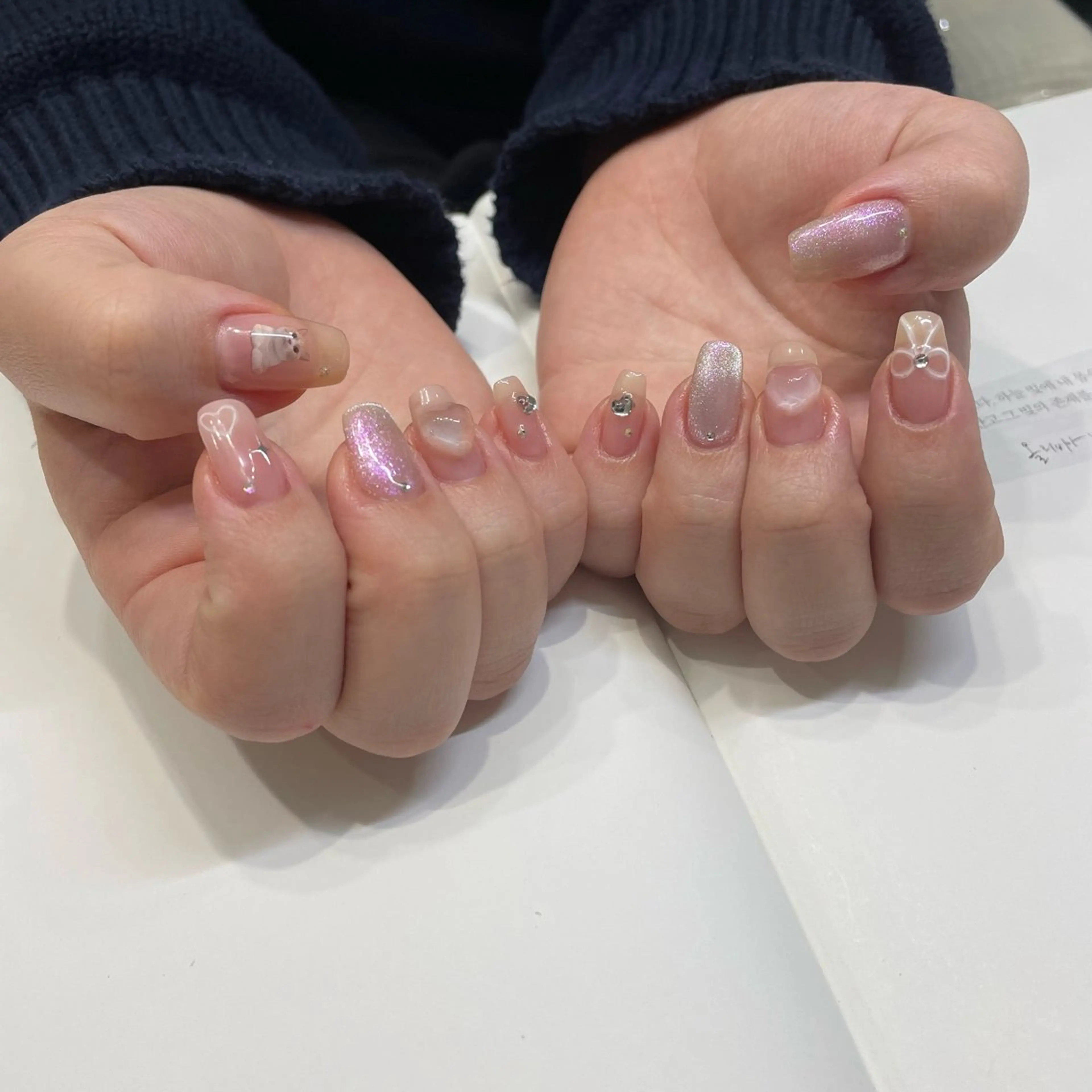 ネイル ハンドネイル ネイルズシャトン🪡 ネイリスト齊藤のネイルデザイン