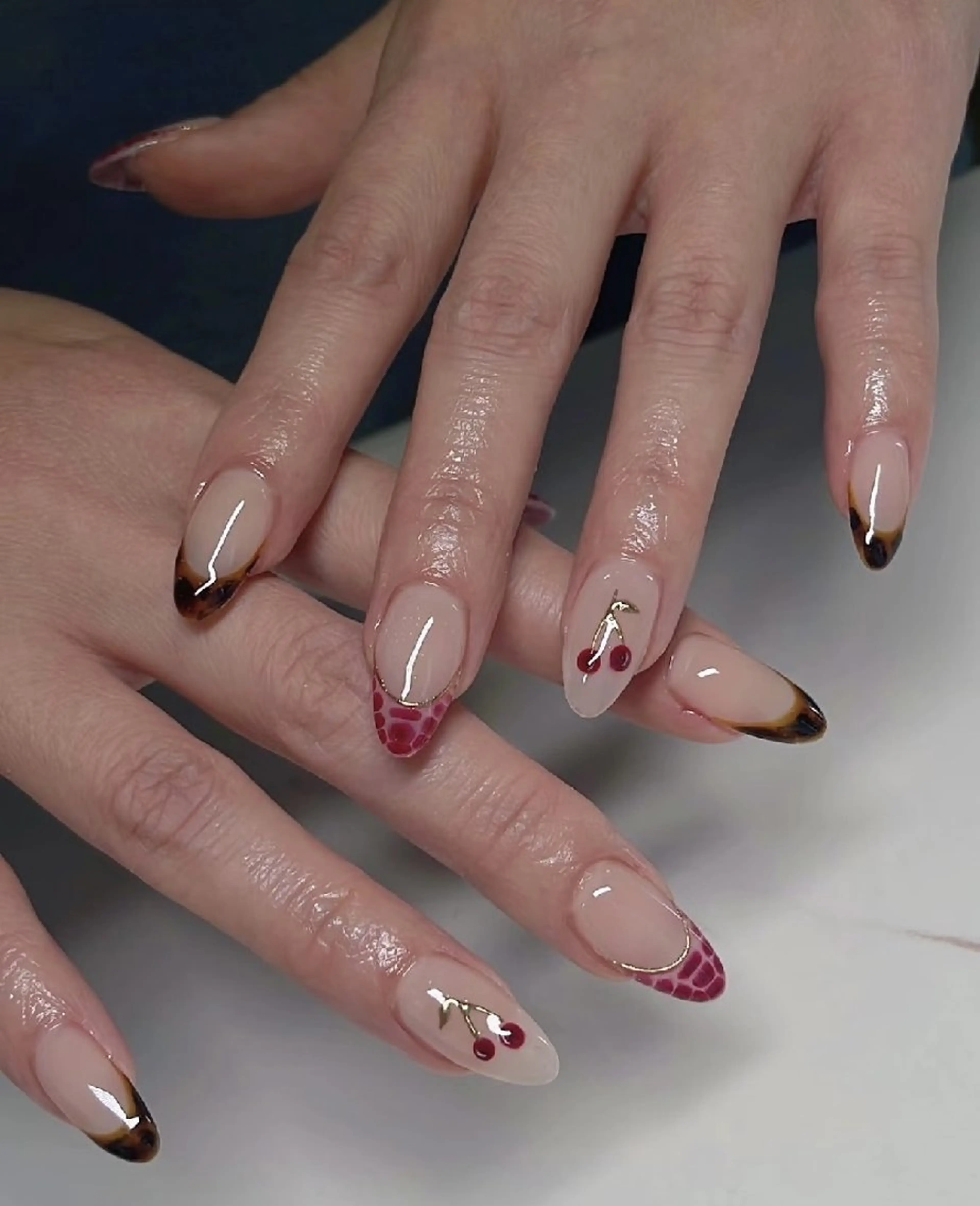 ネイル nail salon recess所属・山下 百合のネイルデザイン