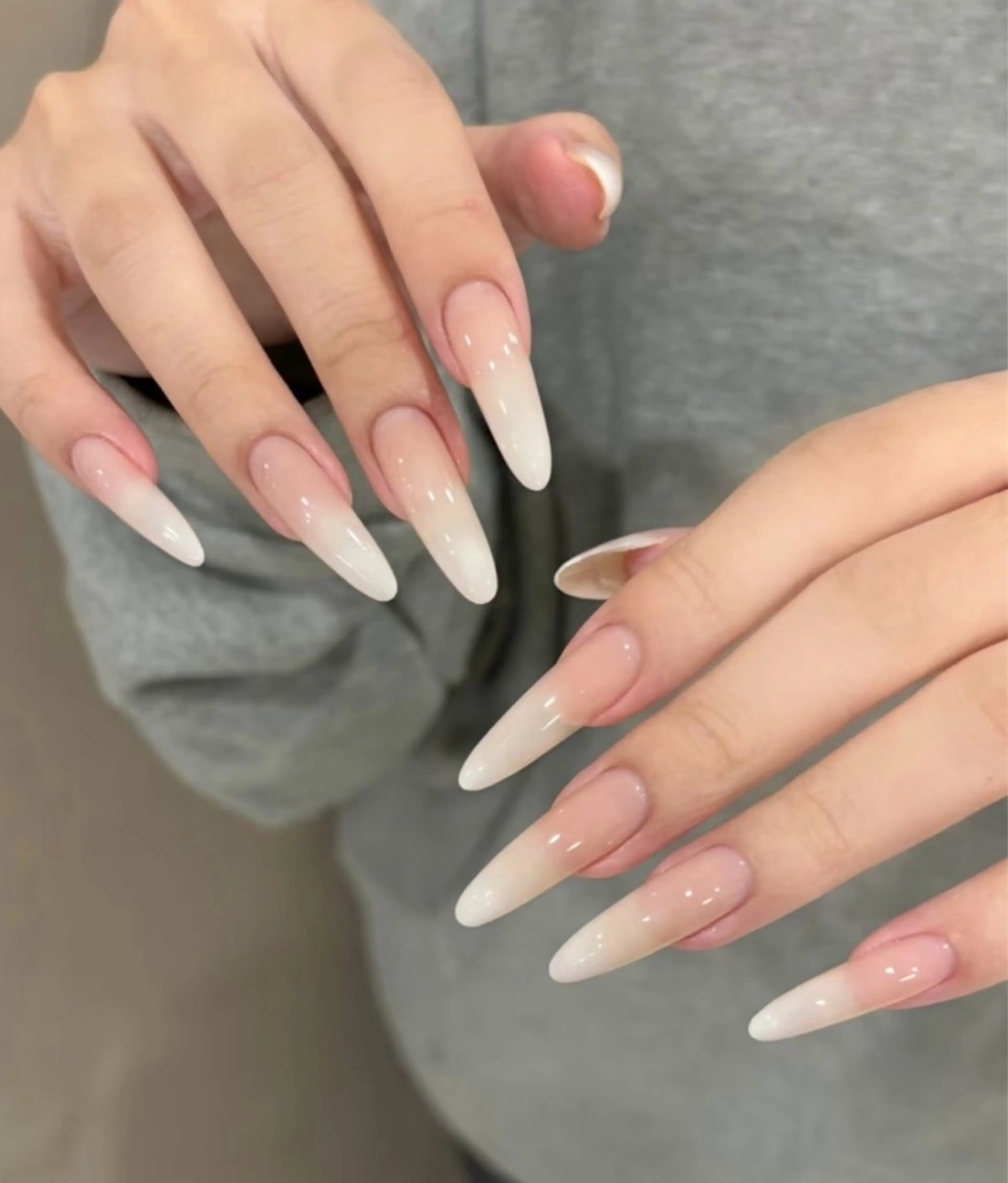 【hand】可愛いベビーブーマー💕の写真