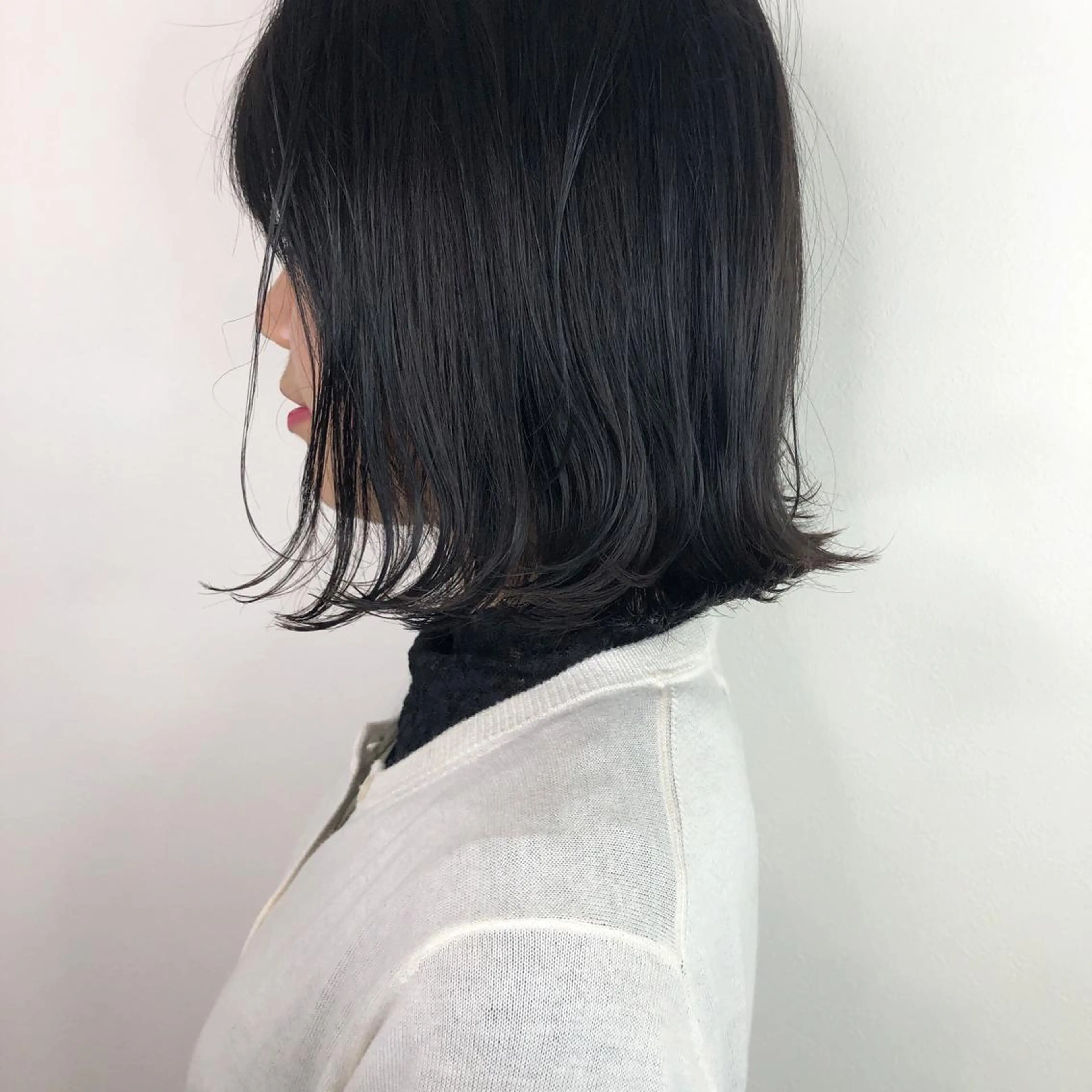 ショート 切りっぱなしボブ ボブ カット ヘアカラー トリートメント AKANE 【zina新宿】のヘアスタイル