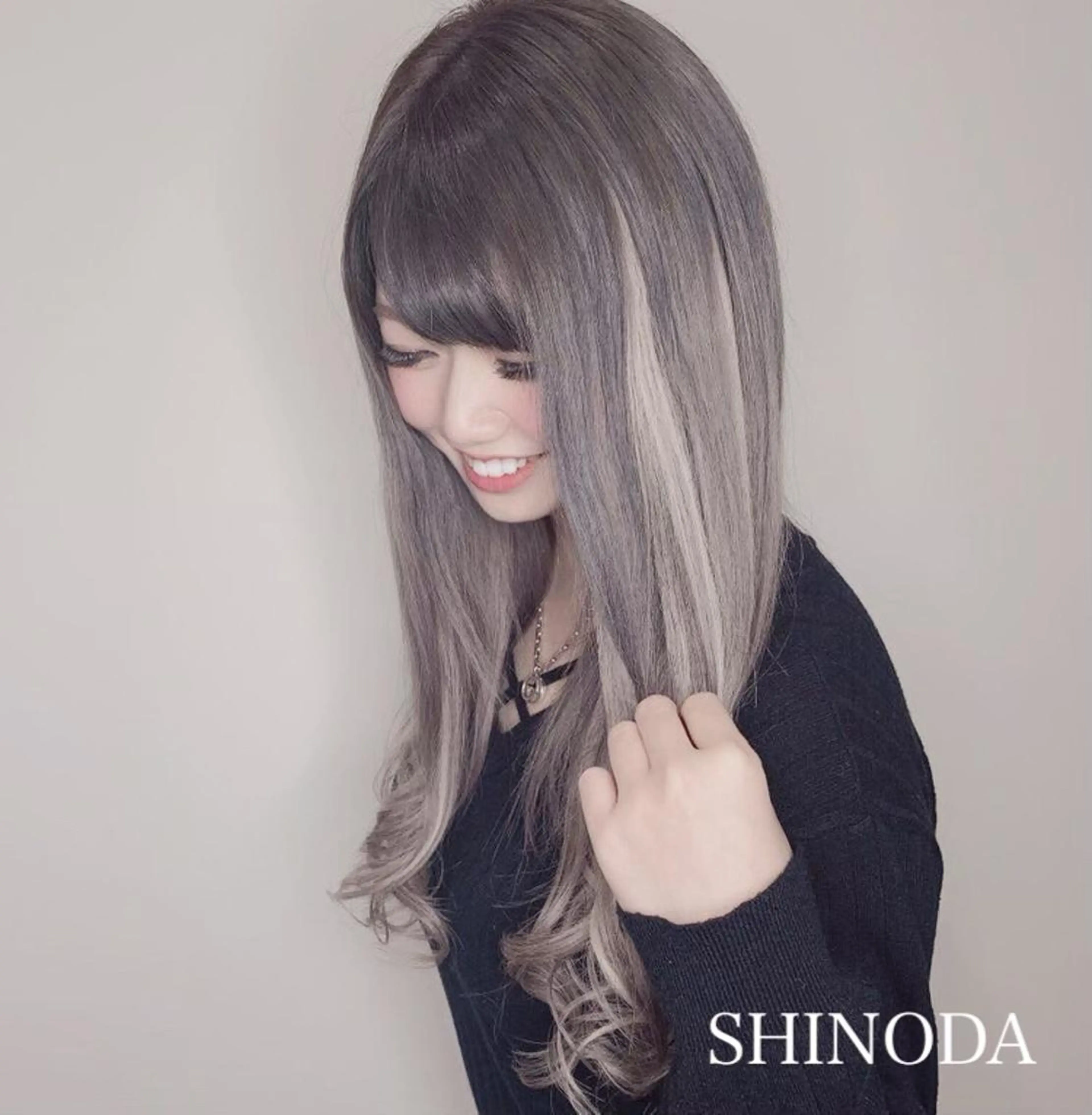 カラー 🦖店長🦖pino #しのだスペシャルのヘアスタイル