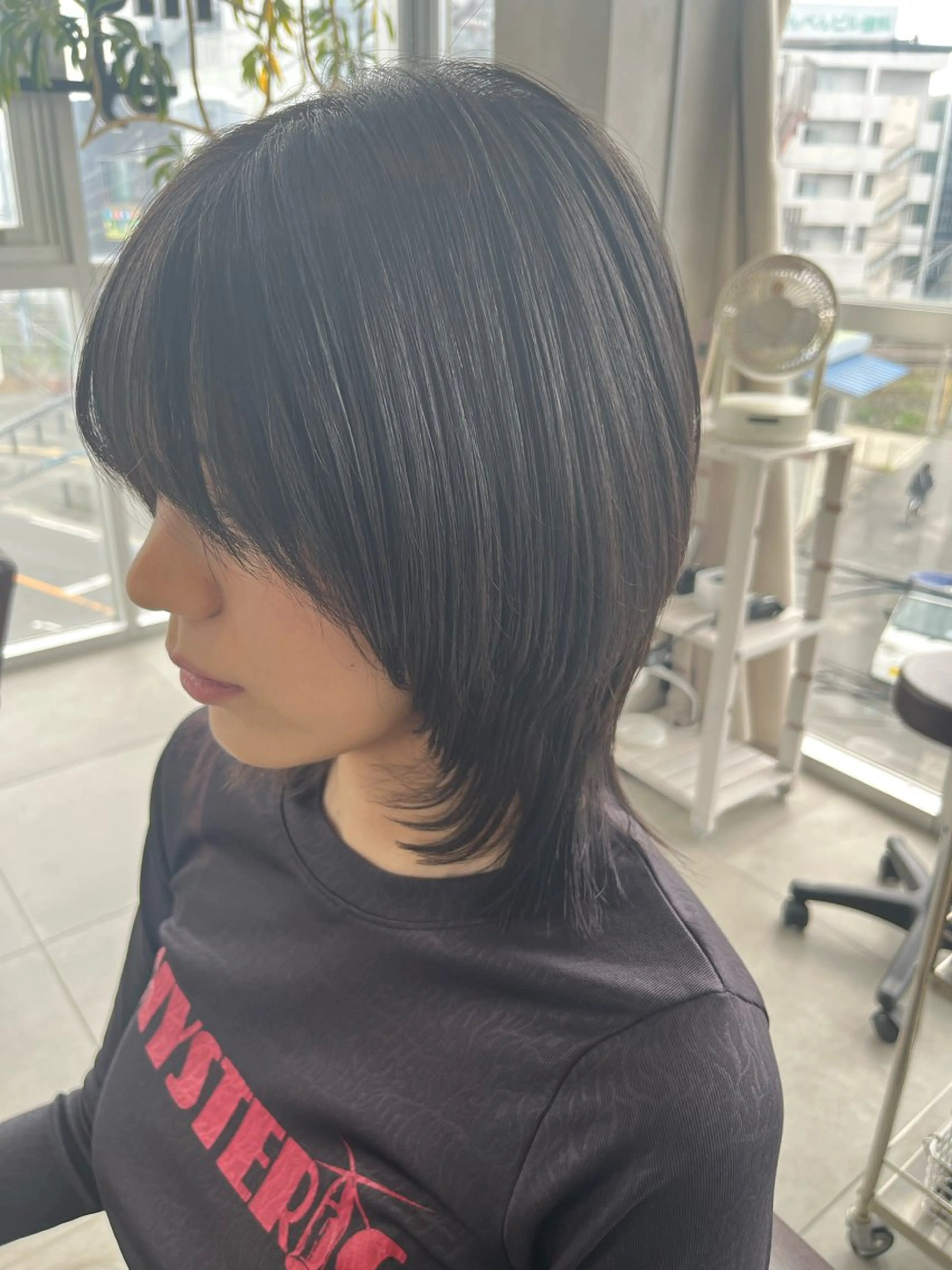 ミディアム ウルフカット カット AKARI🌟ボブ/ ハイライト/似合わせのヘアスタイル