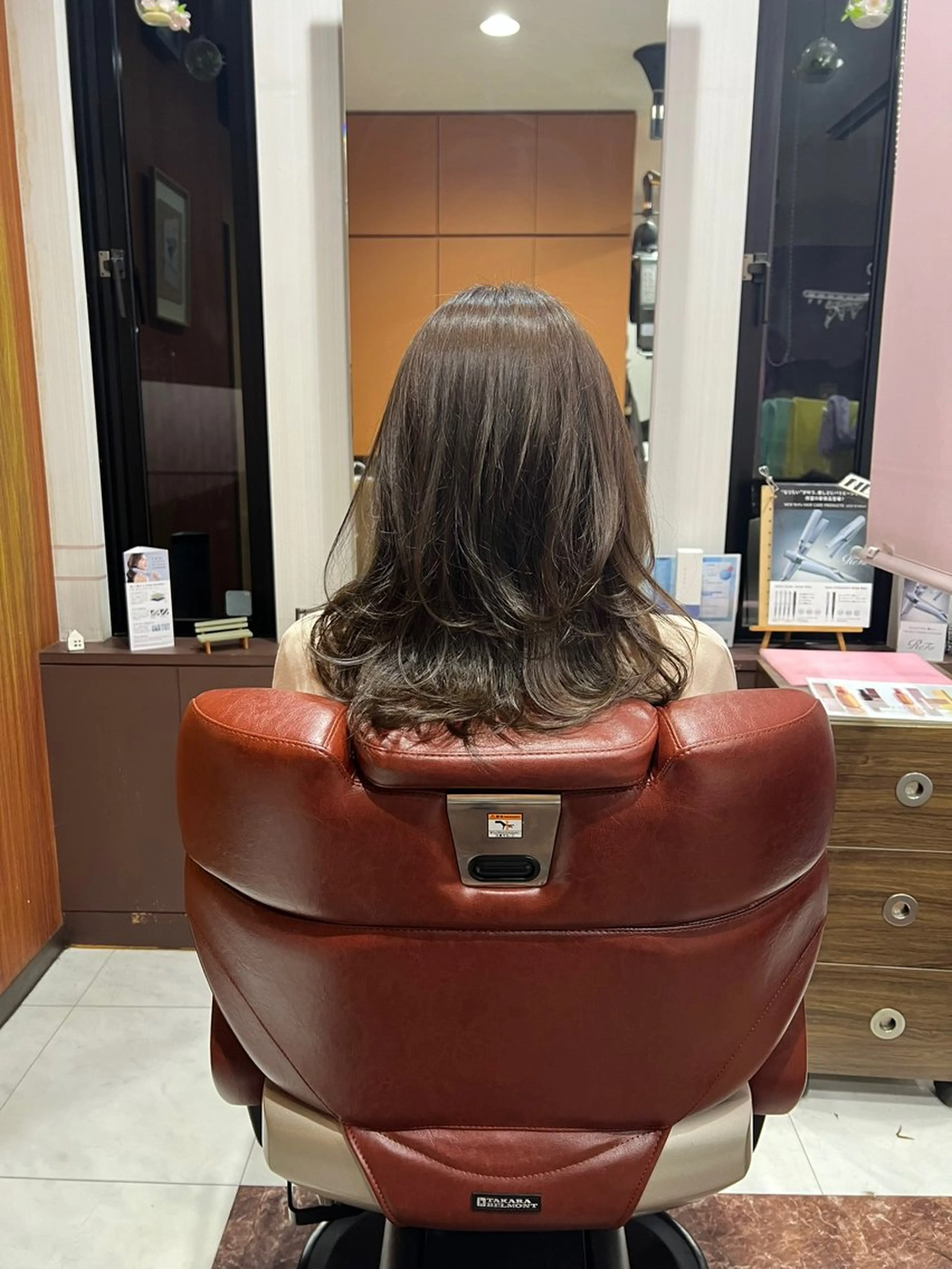 ミディアム カラー レイヤーカット sir mix所属・藤田 竜成のヘアスタイル