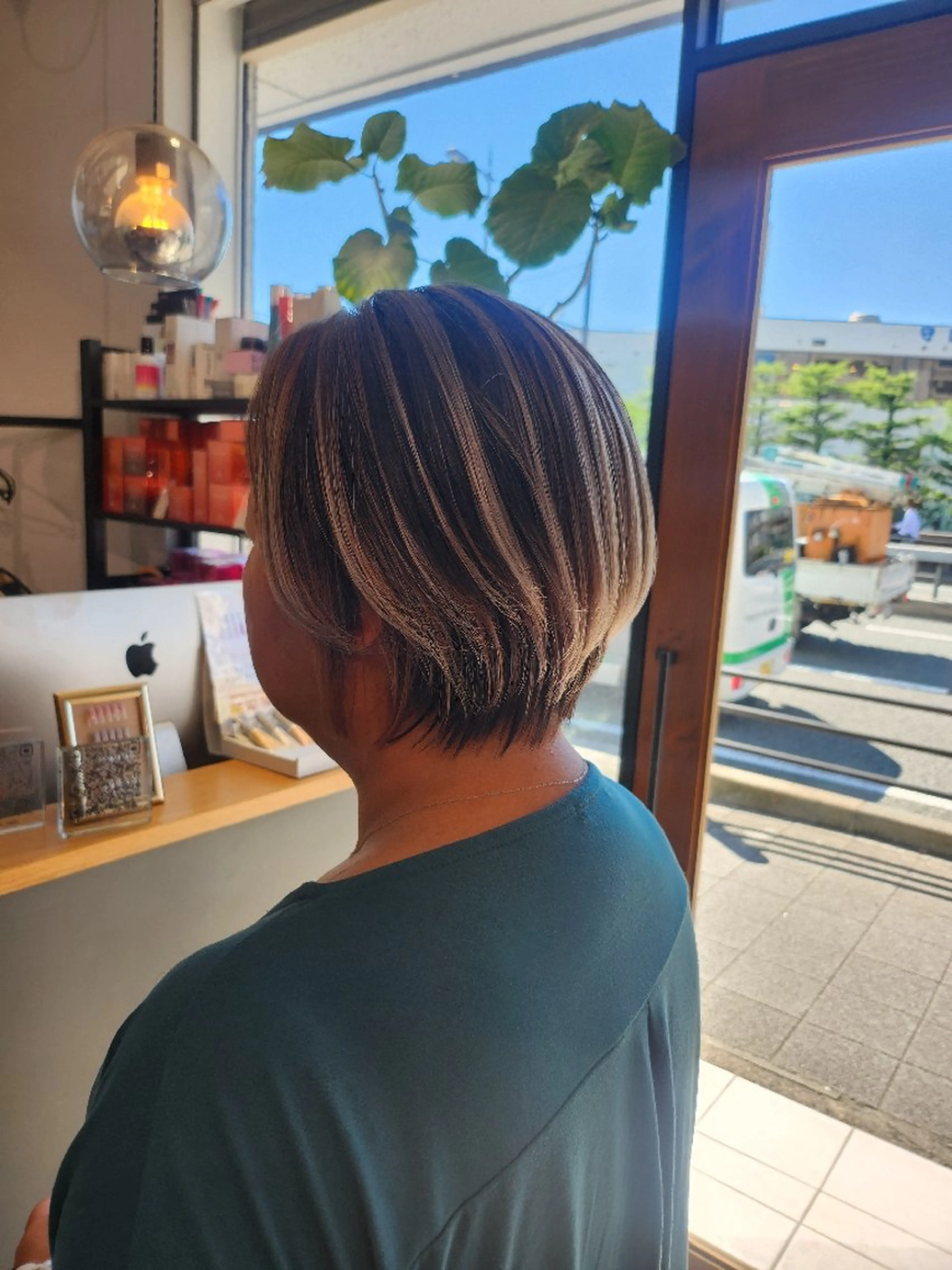 ショート レイヤーカット ショートヘア LUANAhair所属・金田 拓也のヘアスタイル