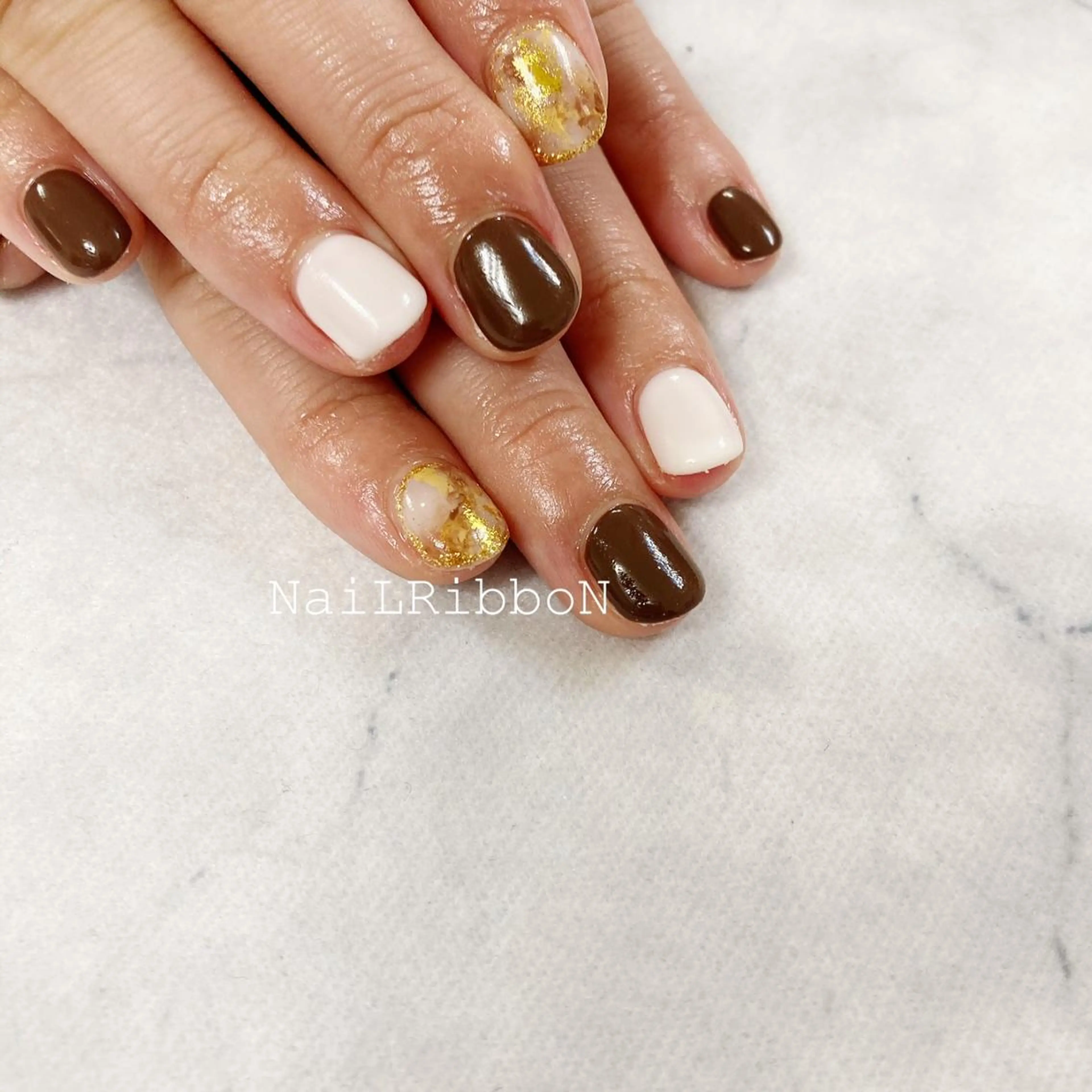 ネイル ネイルリボン 伊藤のネイルデザイン