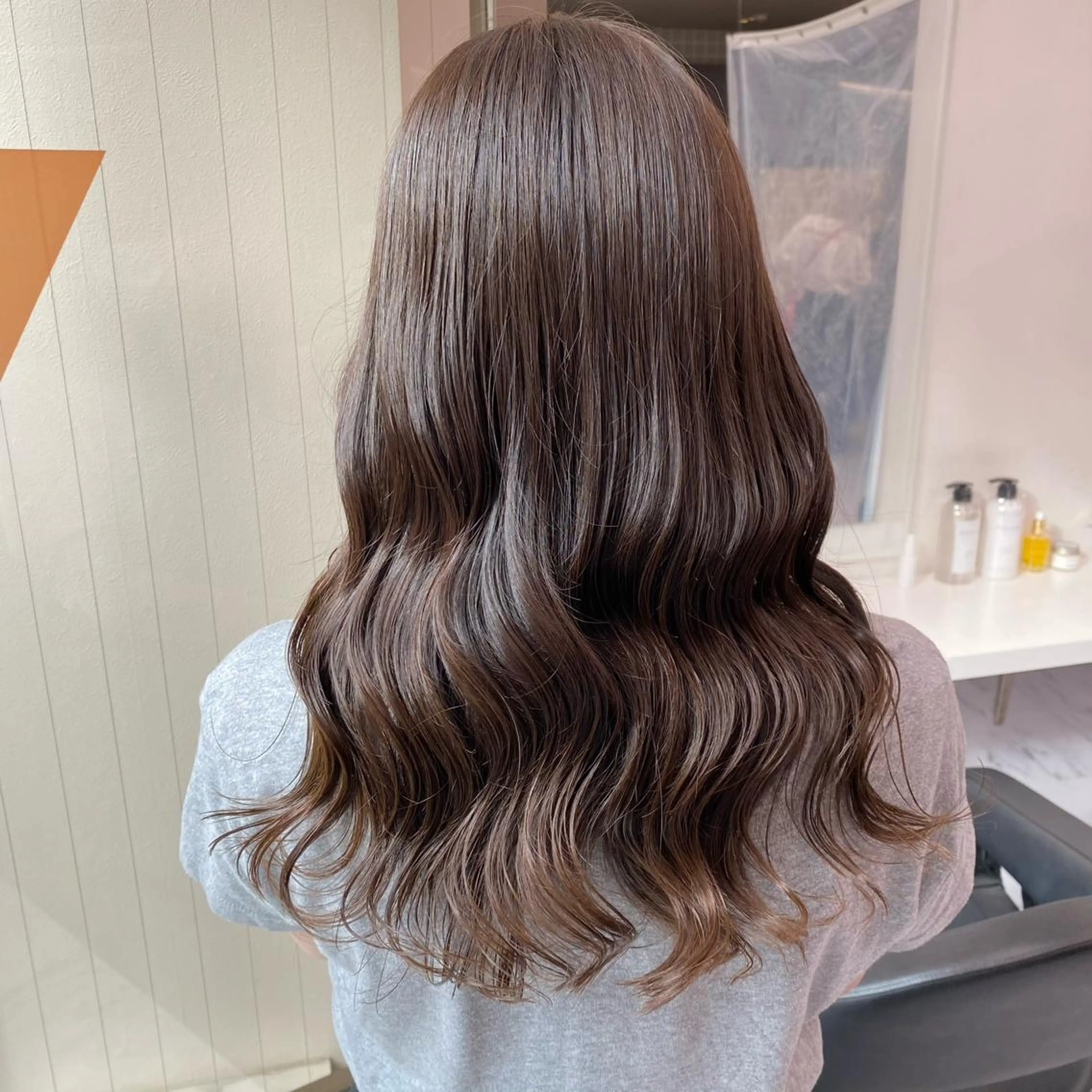 セミロング カラー レイヤー/韓国❣️ 髪質改善/亘紘輝のヘアスタイル