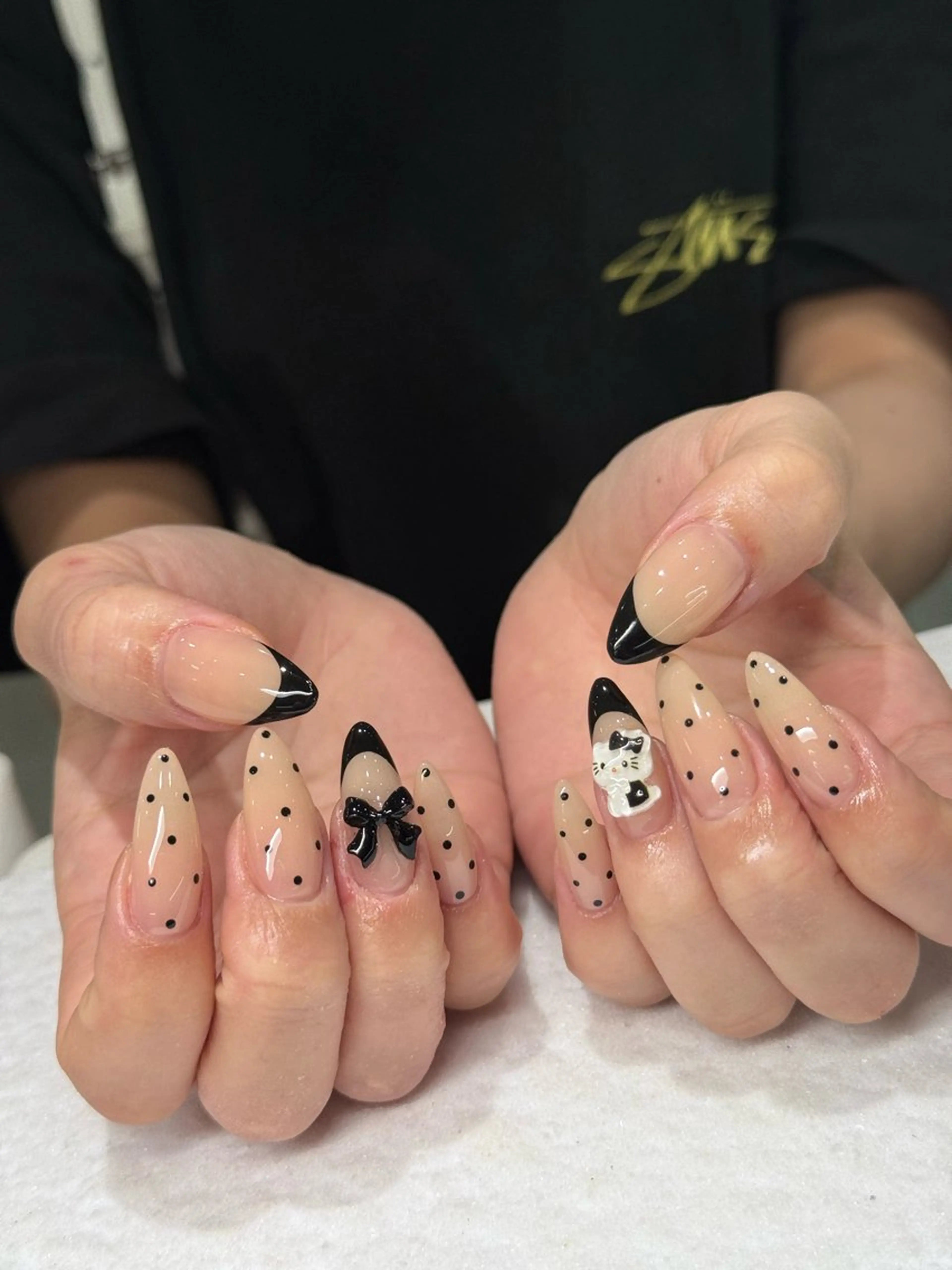 ネイル アートネイル オーロラネイル ブルー チークネイル フットネイル ハンドネイル NAILS168 新大久保店のネイルデザイン