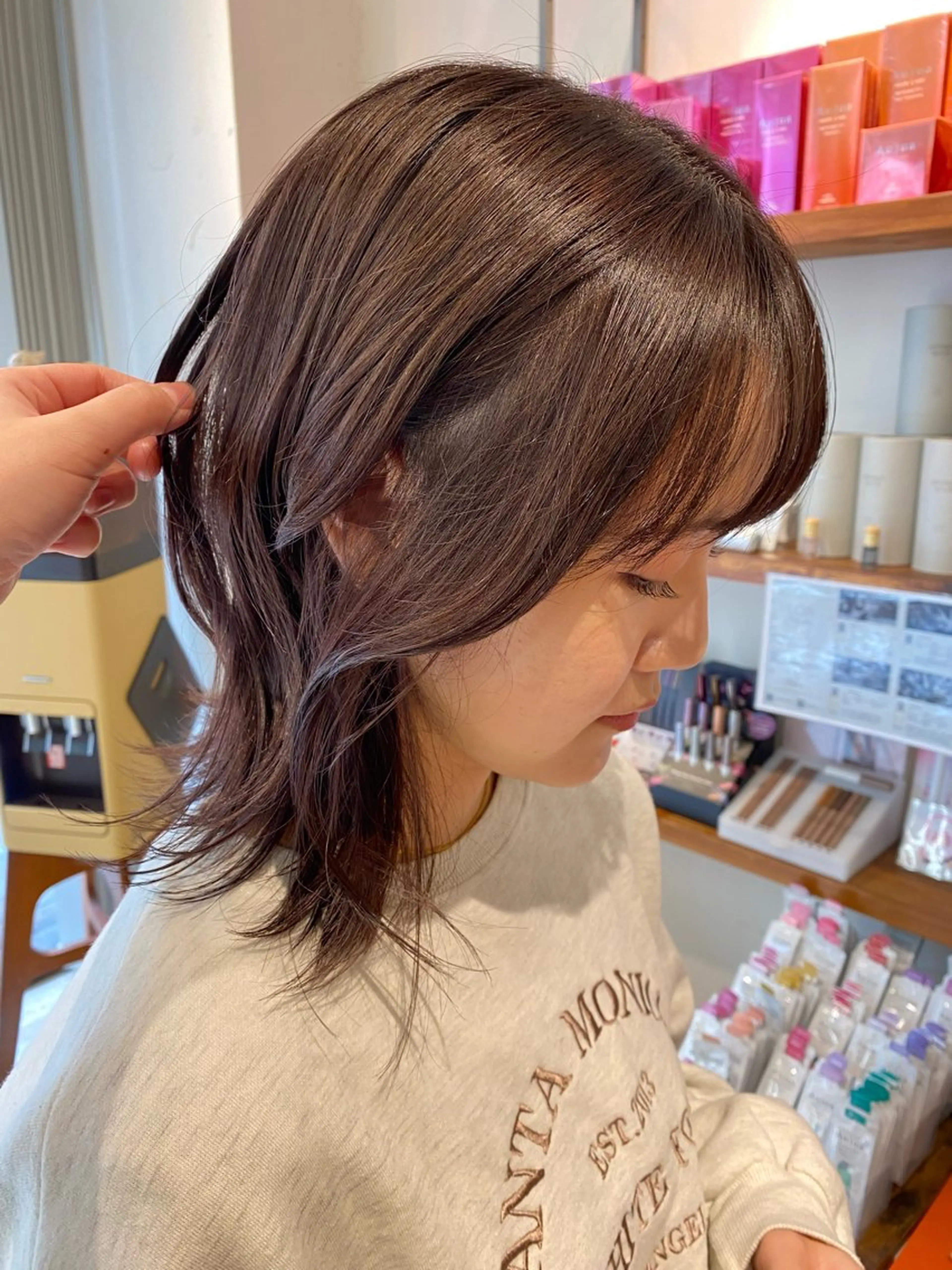 ミディアム カラー ヘアカラー ナチュラルヘア🫧 ナナミのヘアスタイル