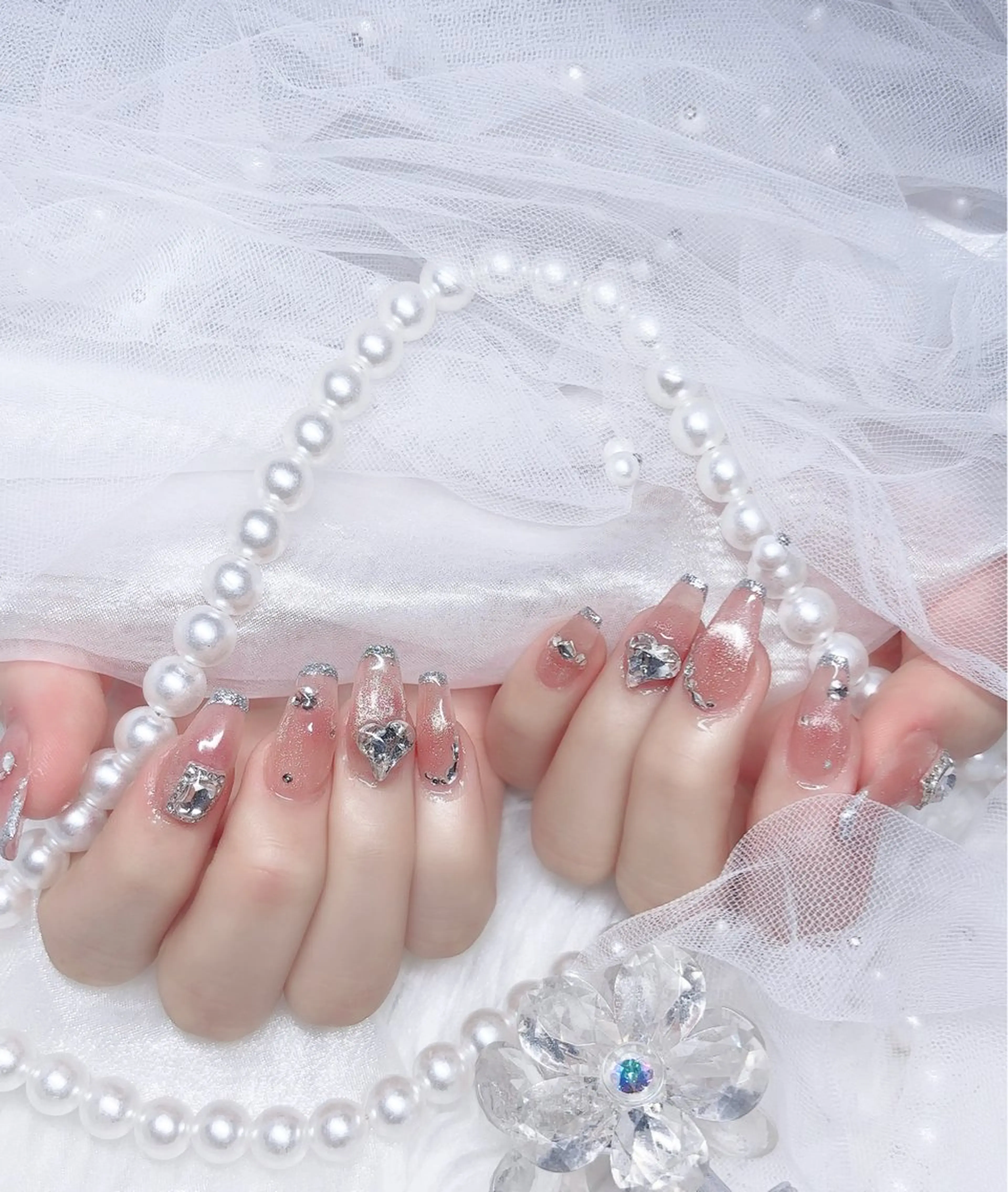 ネイル オーロラネイル 成人式 フットネイル 韓国ネイル ロングネイル Yudia🦋 azuのネイルデザイン