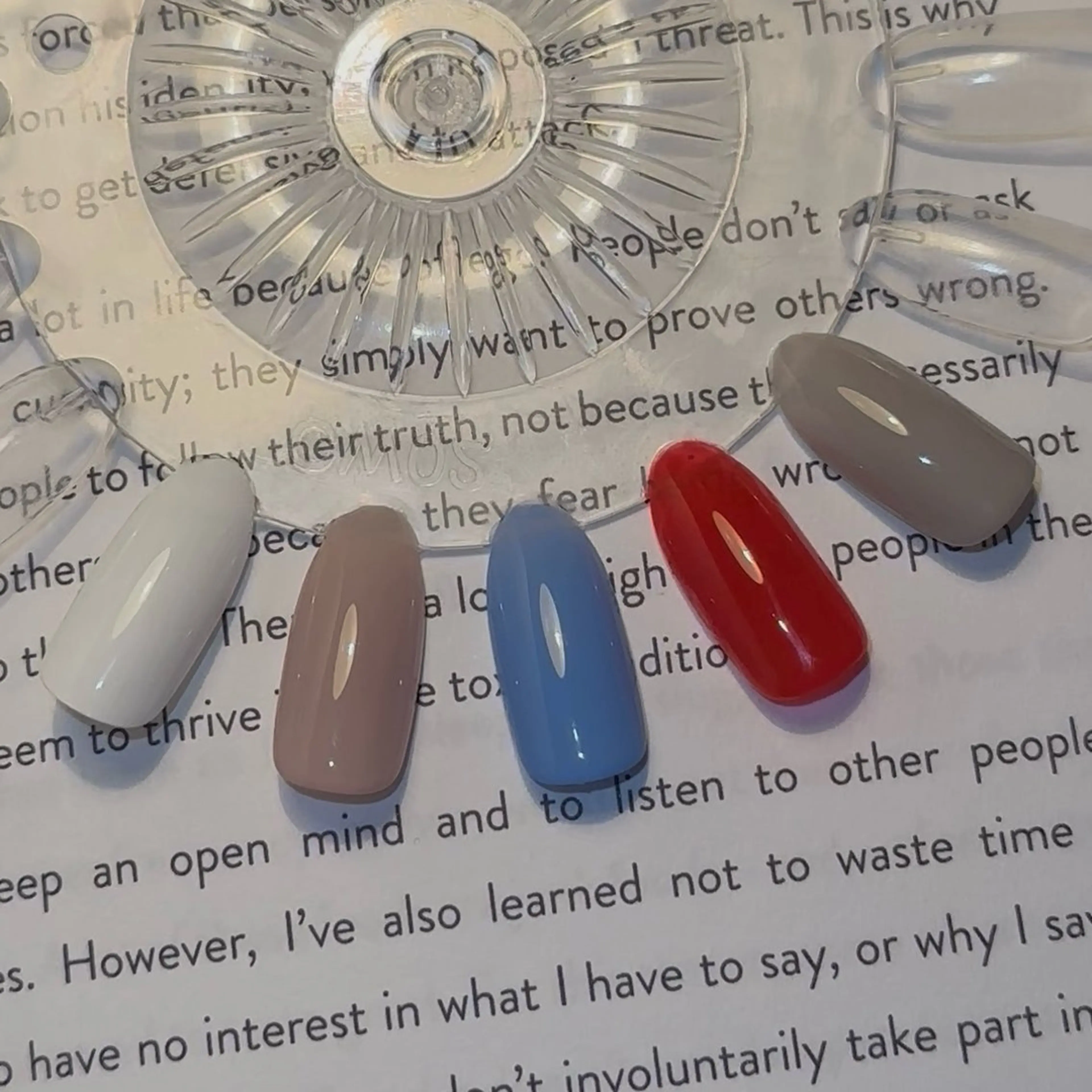 ネイル 【Allure 】 Akariのネイルデザイン