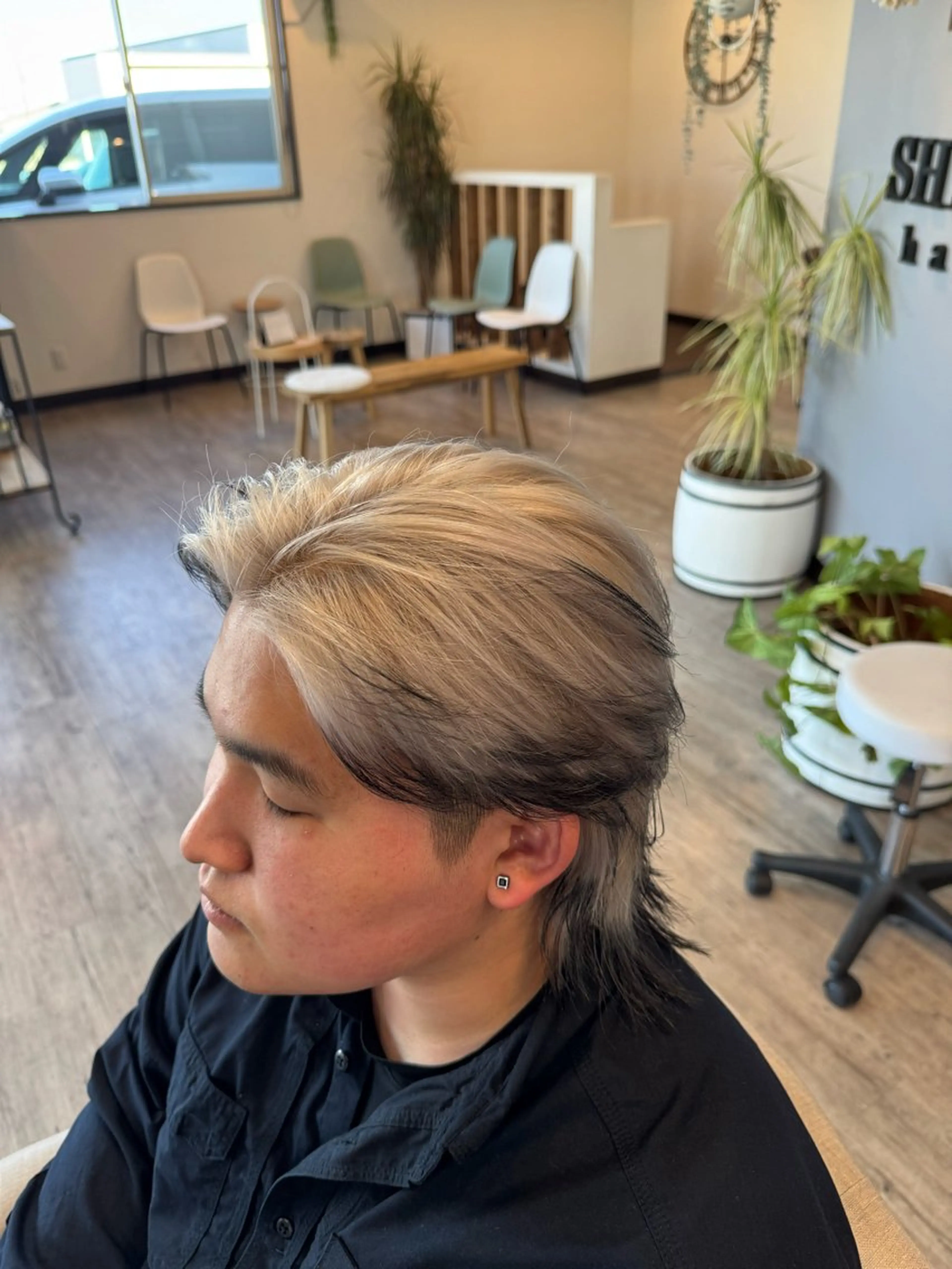 ショート カラー メンズ デザインカラー ダブルカラー カット ヘアカラー パーマ/髪質改善 山口泰広のヘアスタイル