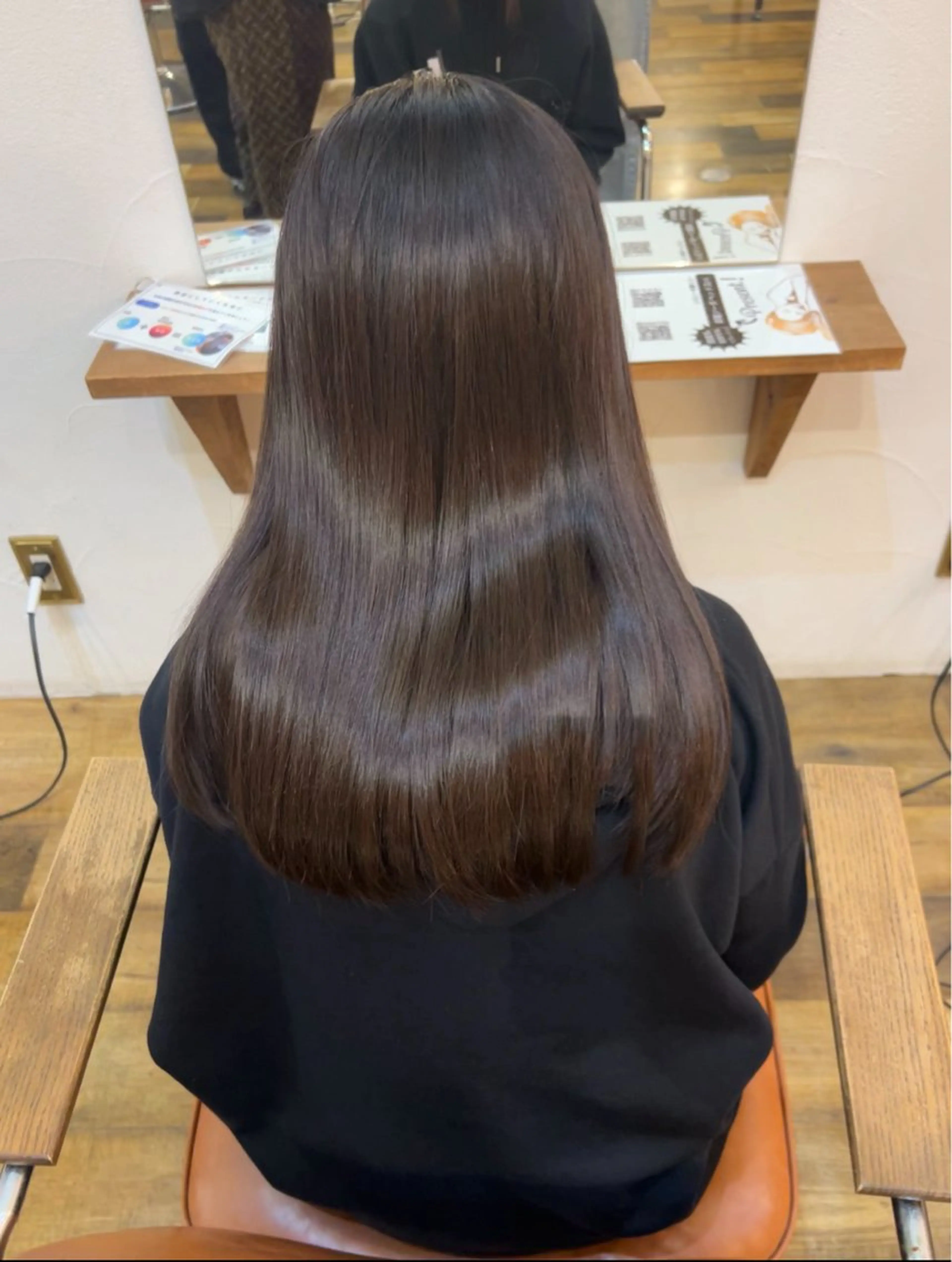 ロング 髪質改善 縮毛矯正 末廣 結音のヘアスタイル