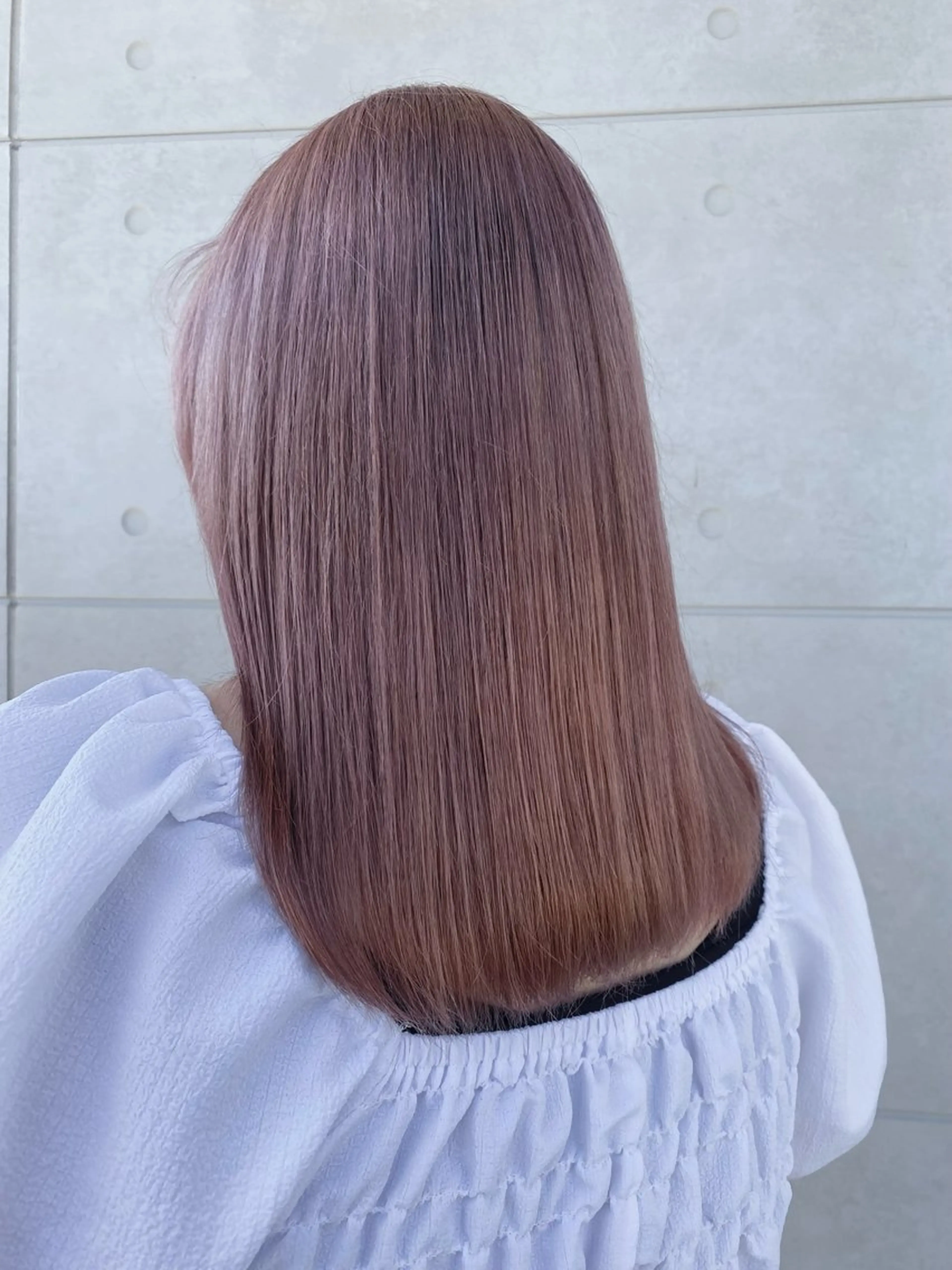 セミロング カラー GRANDEUR やまだかなのヘアスタイル