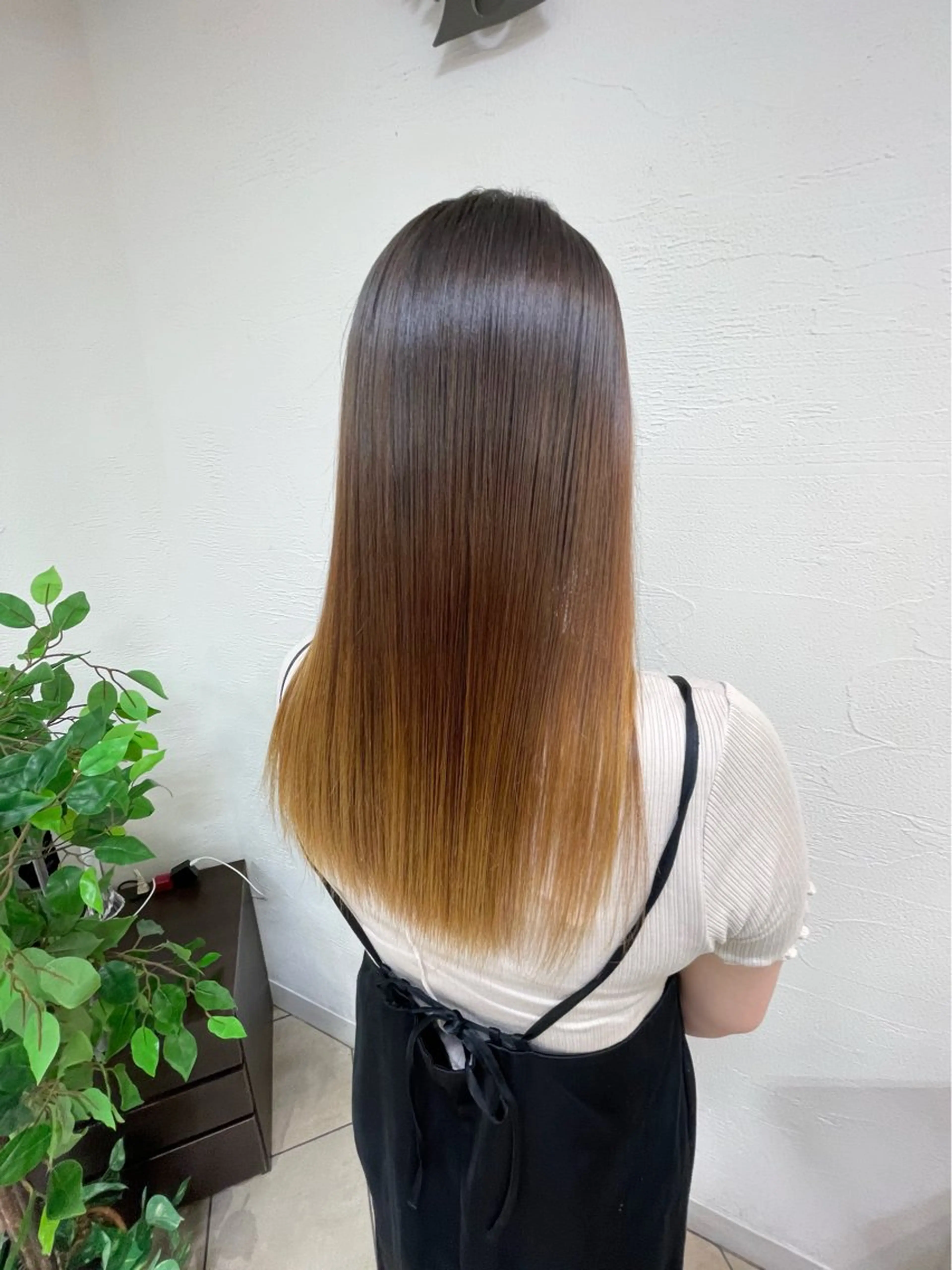 ロング Ash国立店店長/ 髪質改善/池田勇一”のヘアスタイル