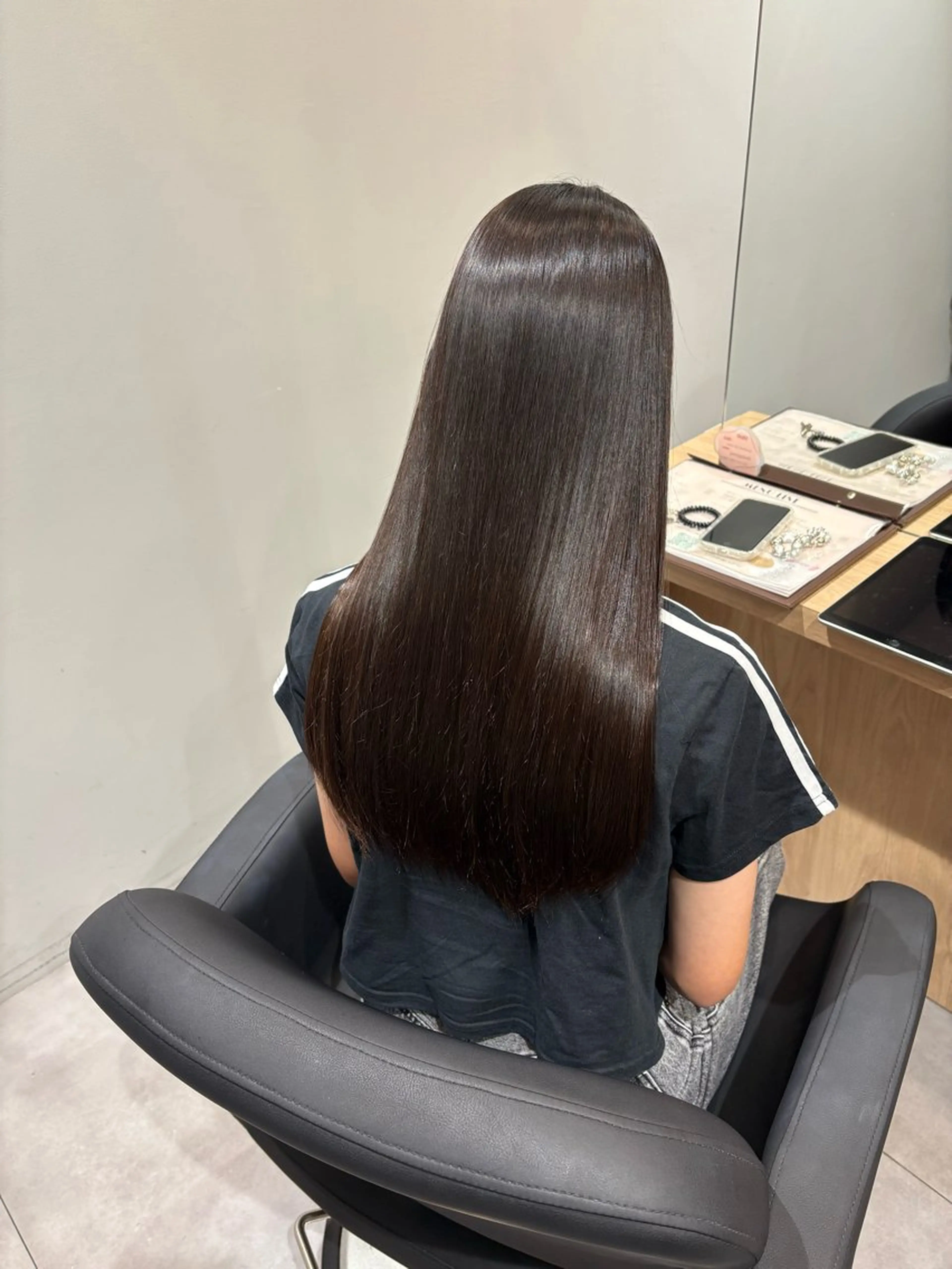 ロング 𝗕𝗼𝗻𝗵𝗲𝘂𝗿西梅田所属・ノンダメージ® 稲垣  いおりのヘアスタイル